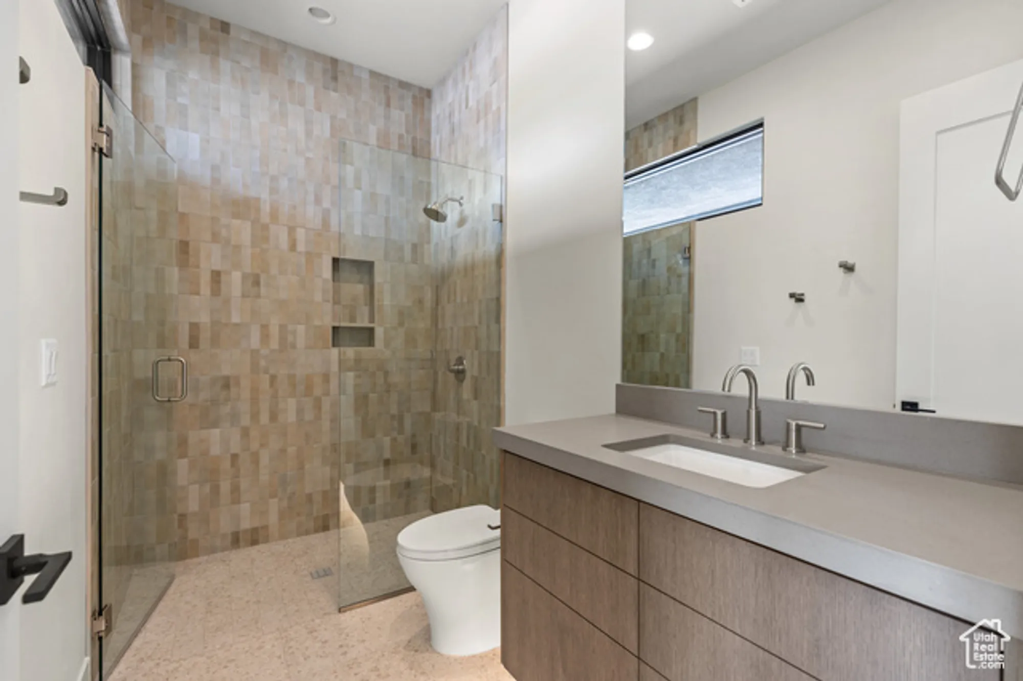 Property Slideshow image 14 of 20 | 2498 n la casa cir, St. George, UT, 84770