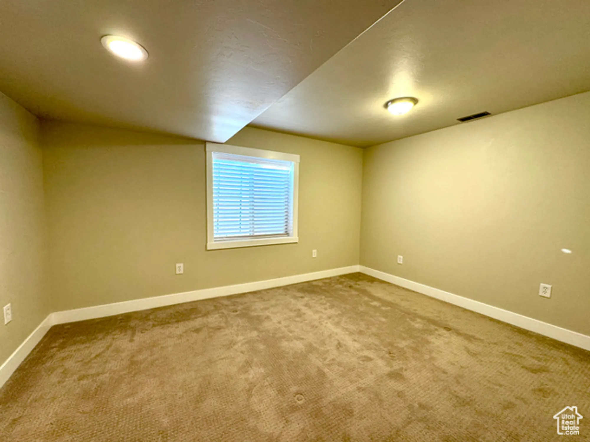 Property Slideshow image 14 of 21 | 1216 s 1150 w # 19, Payson, UT, 84651