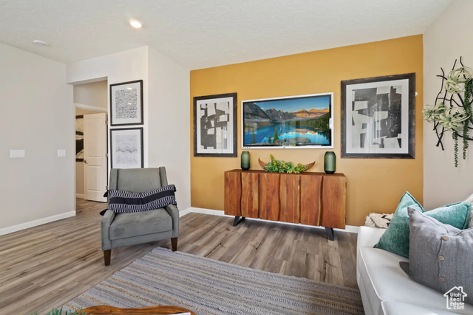 Property Slideshow image 4 of 18 | 11654 s gannet way # 555, South Jordan, UT, 84009
