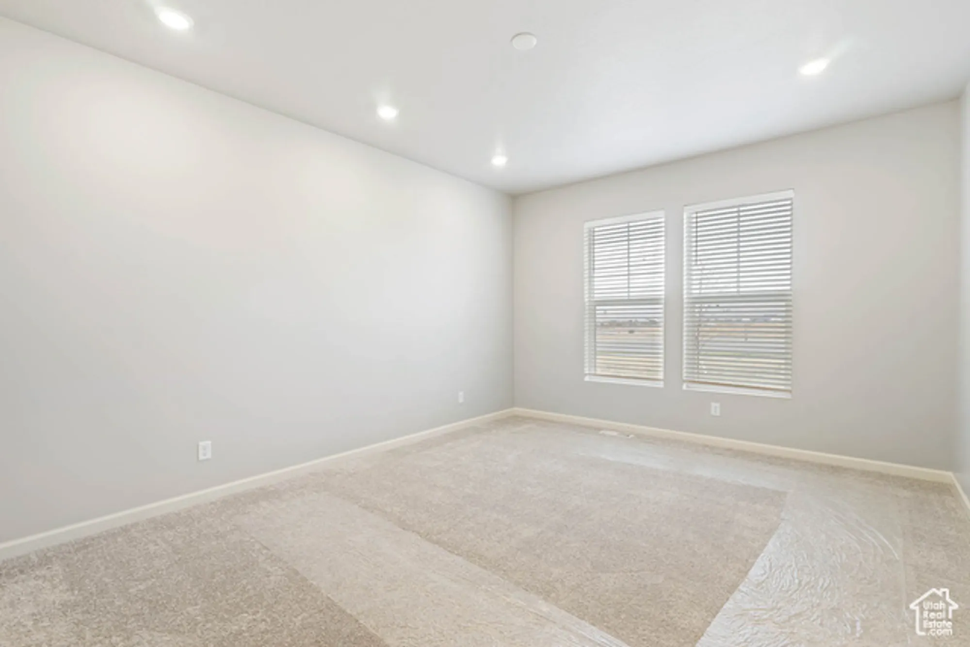 Property Slideshow image 21 of 32 | 11662 s gannet way # 580, South Jordan, UT, 84009