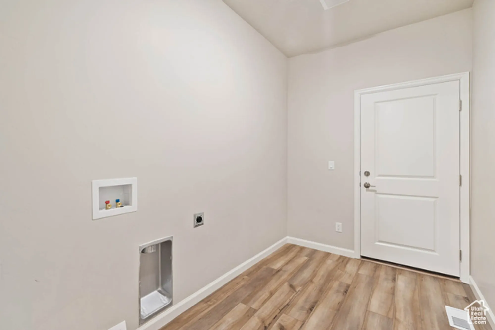 Property Slideshow image 16 of 32 | 11662 s gannet way # 580, South Jordan, UT, 84009