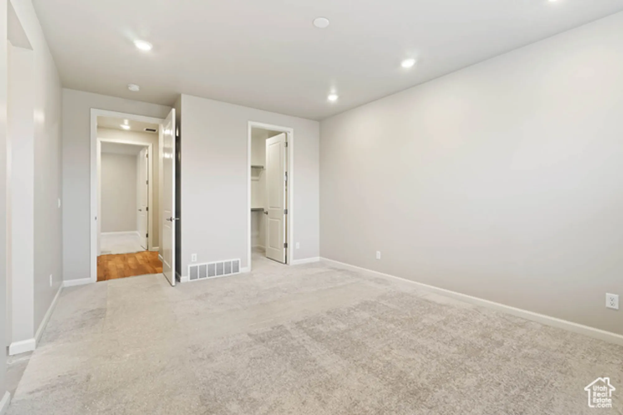Property Slideshow image 24 of 32 | 11662 s gannet way # 580, South Jordan, UT, 84009