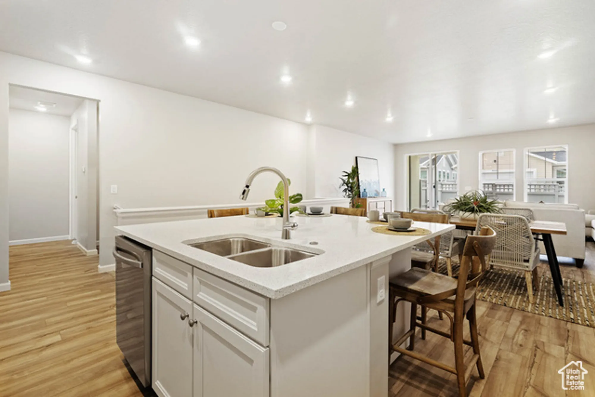 Property Slideshow image 8 of 32 | 11662 s gannet way # 580, South Jordan, UT, 84009