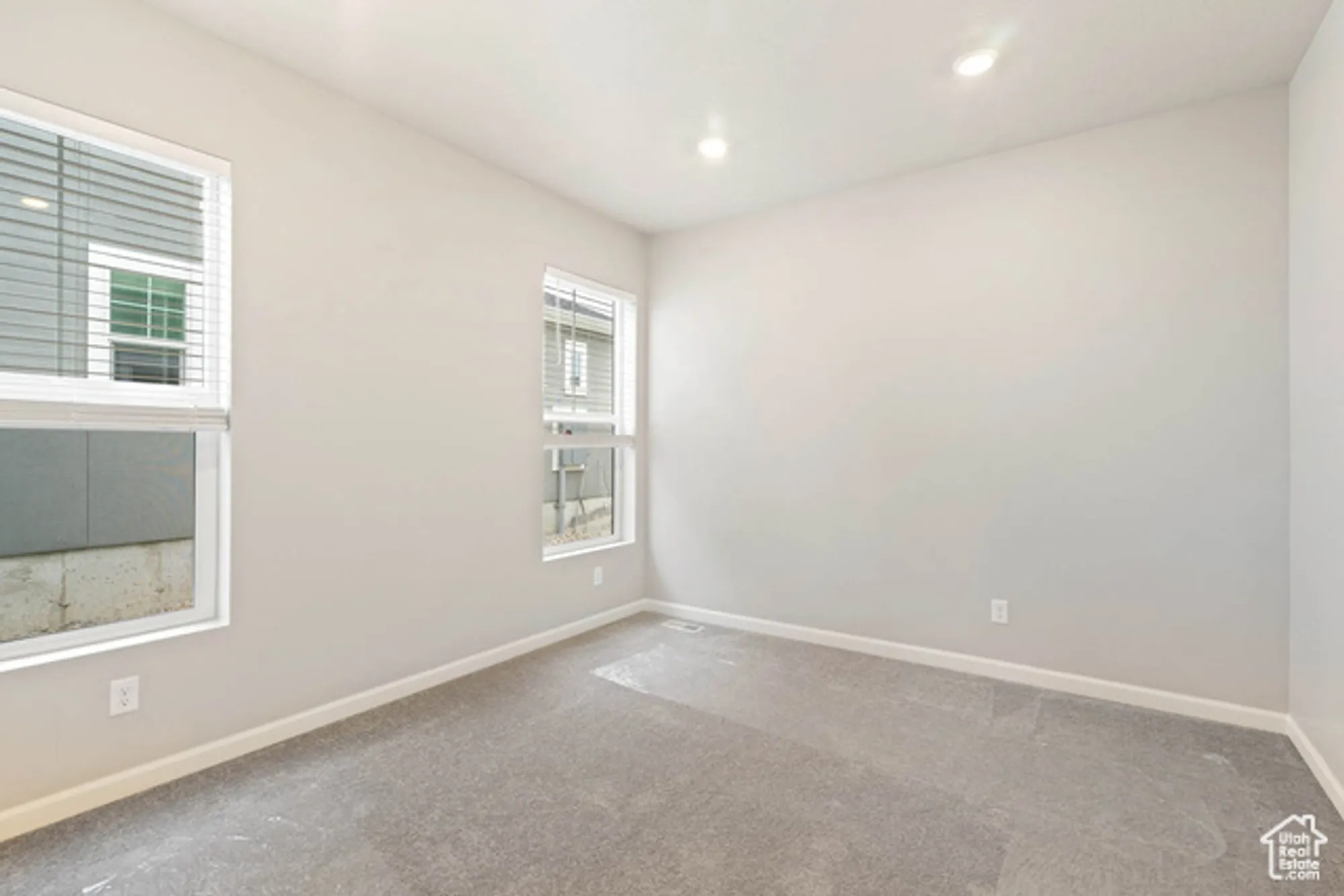 Property Slideshow image 18 of 32 | 11662 s gannet way # 580, South Jordan, UT, 84009