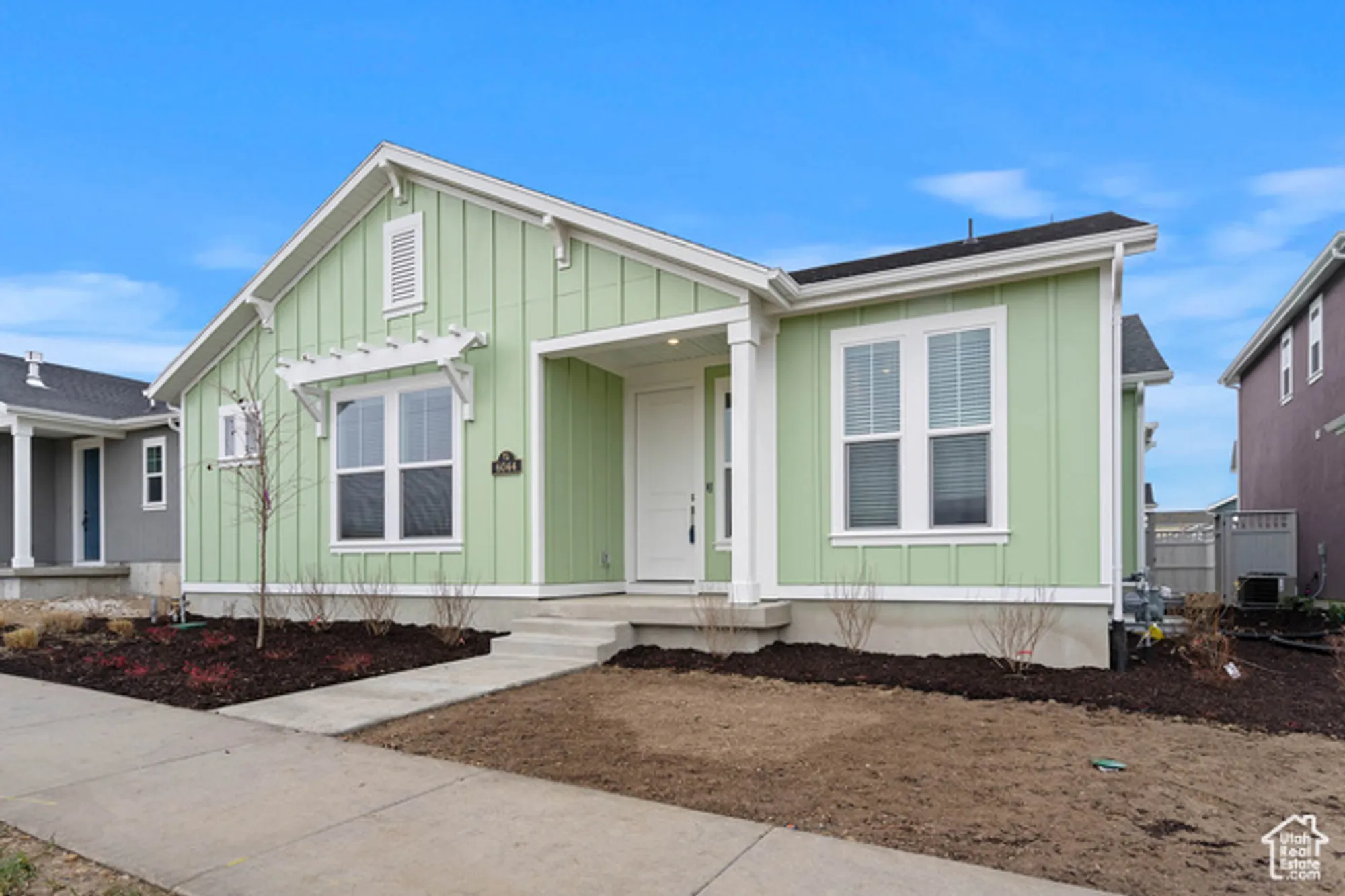 Property Slideshow image 1 of 32 | 11662 s gannet way # 580, South Jordan, UT, 84009