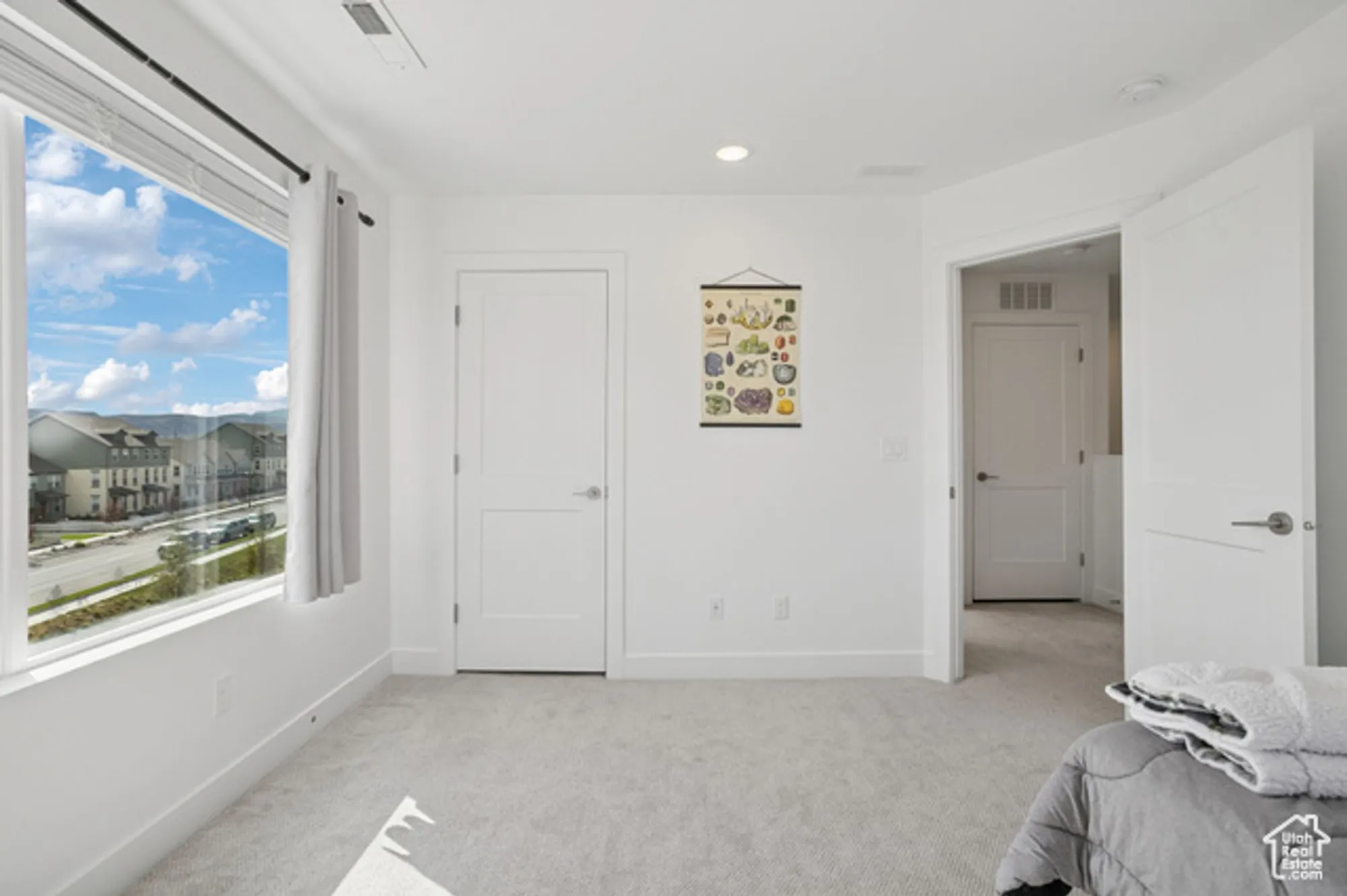 Property Slideshow image 16 of 31 | 6192 w south jordan pkwy, South Jordan, UT, 84009