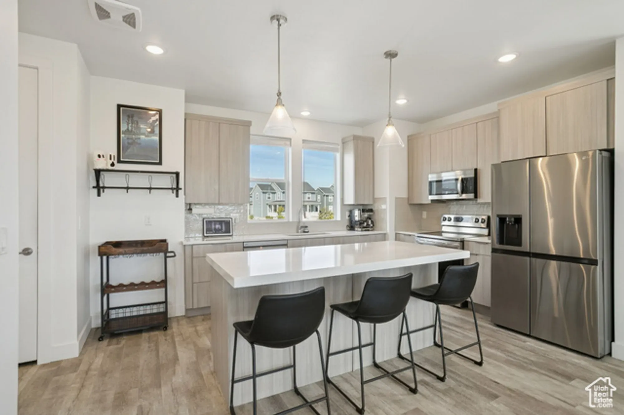 Property Slideshow image 7 of 31 | 6192 w south jordan pkwy, South Jordan, UT, 84009