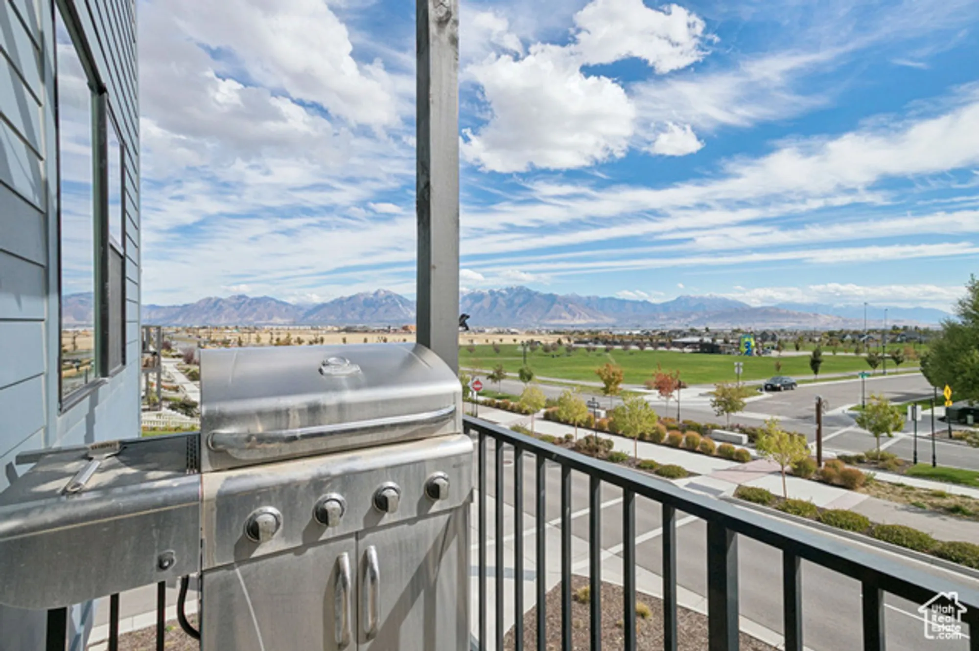 Property Slideshow image 22 of 31 | 6192 w south jordan pkwy, South Jordan, UT, 84009