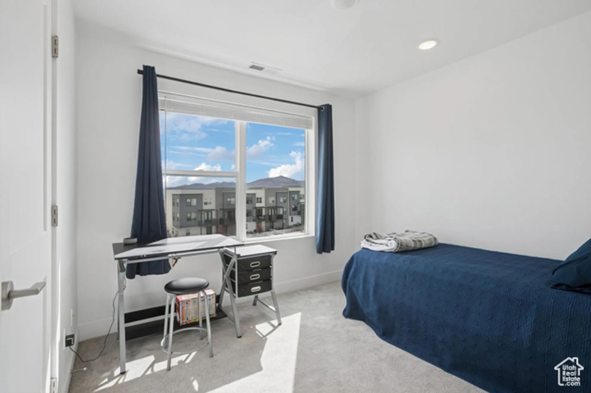 Property Slideshow image 17 of 31 | 6192 w south jordan pkwy, South Jordan, UT, 84009