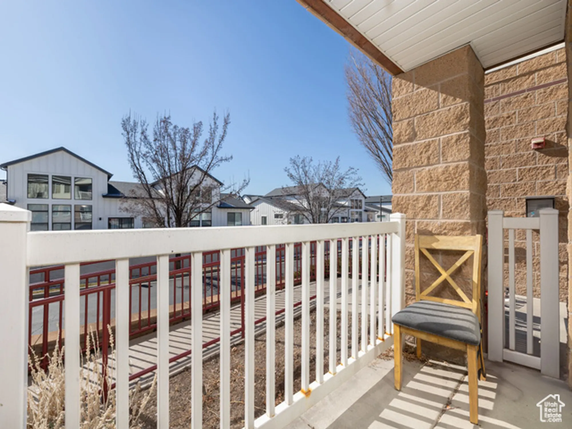Property Slideshow image 16 of 23 | 11085 s grape arbor pl 102, Sandy, UT, 84070