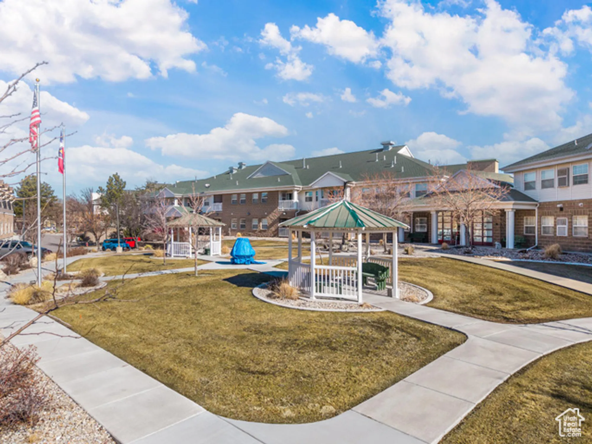 Property Slideshow image 20 of 23 | 11085 s grape arbor pl 102, Sandy, UT, 84070