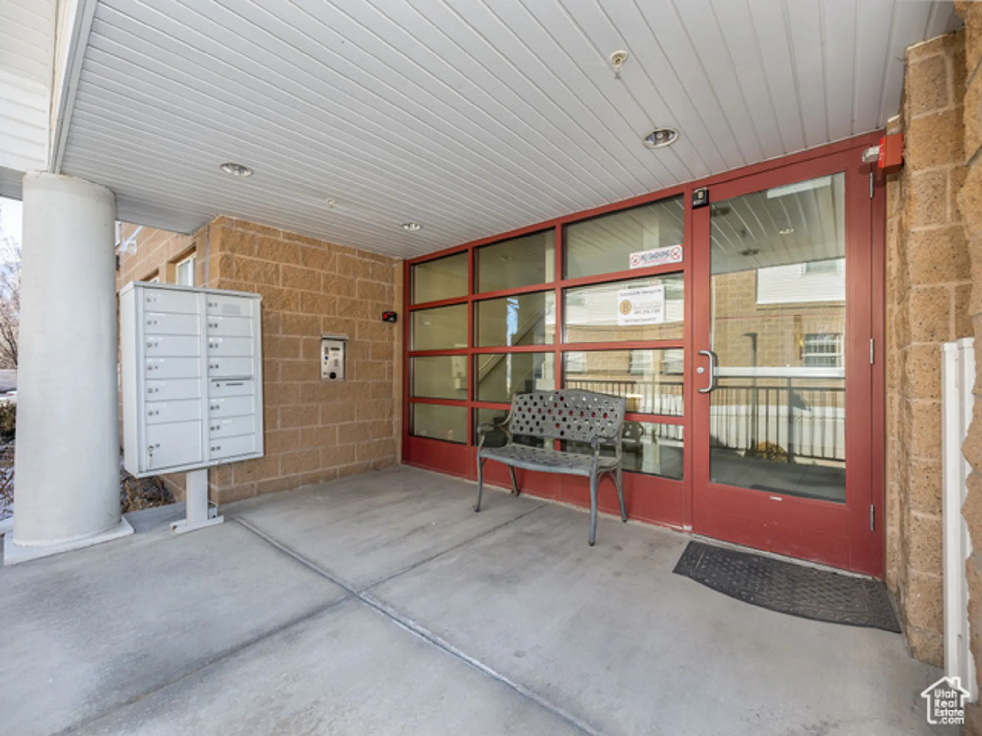 Property Slideshow image 17 of 23 | 11085 s grape arbor pl 102, Sandy, UT, 84070