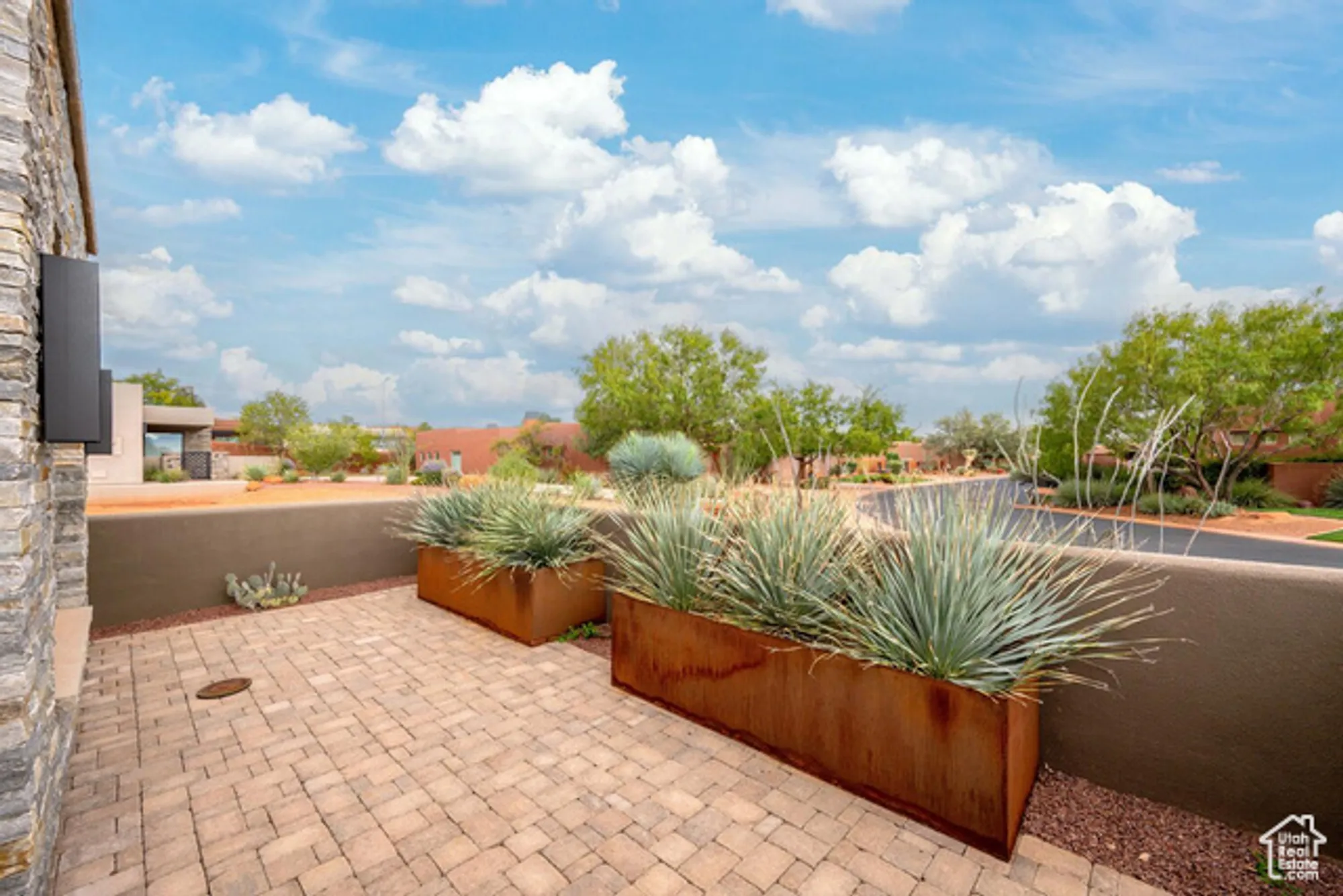 Property Slideshow image 4 of 34 | 2085 n tuweap dr unit 32, St George, UT, 84770