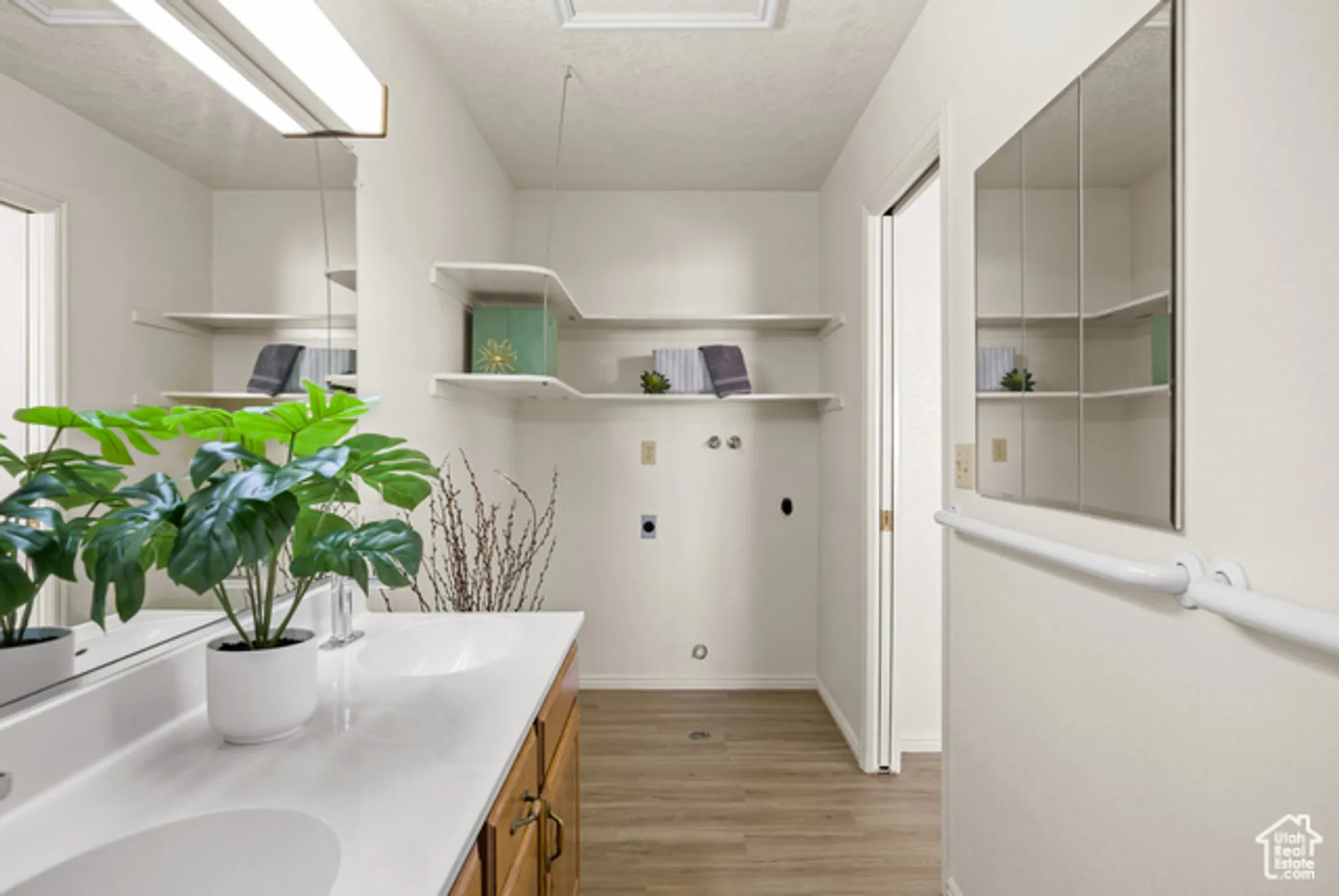 Property Slideshow image 18 of 30 | 1331 n dixie downs rd unit 112, St George, UT, 84770