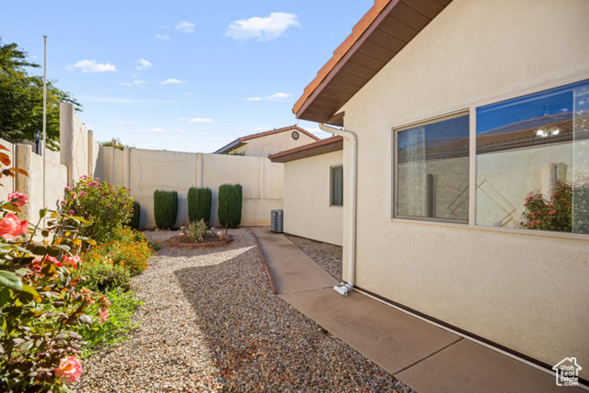 Property Slideshow image 8 of 30 | 1331 n dixie downs rd unit 112, St George, UT, 84770