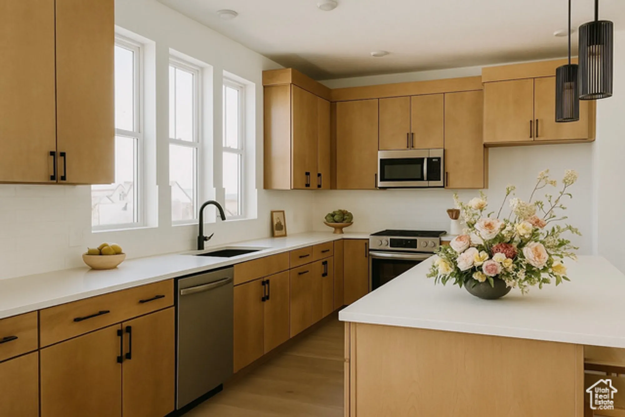 Property Slideshow image 7 of 21 | 5072 w rambutan way # 123, South Jordan, UT, 84009