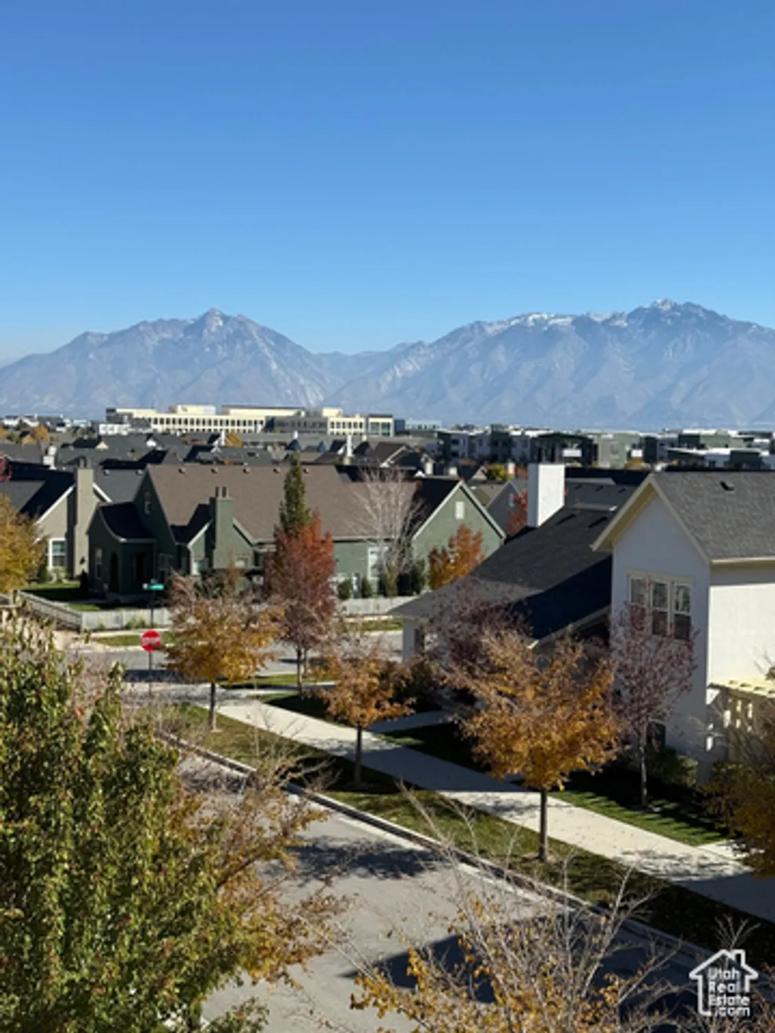 Property Slideshow image 8 of 21 | 5072 w rambutan way # 123, South Jordan, UT, 84009