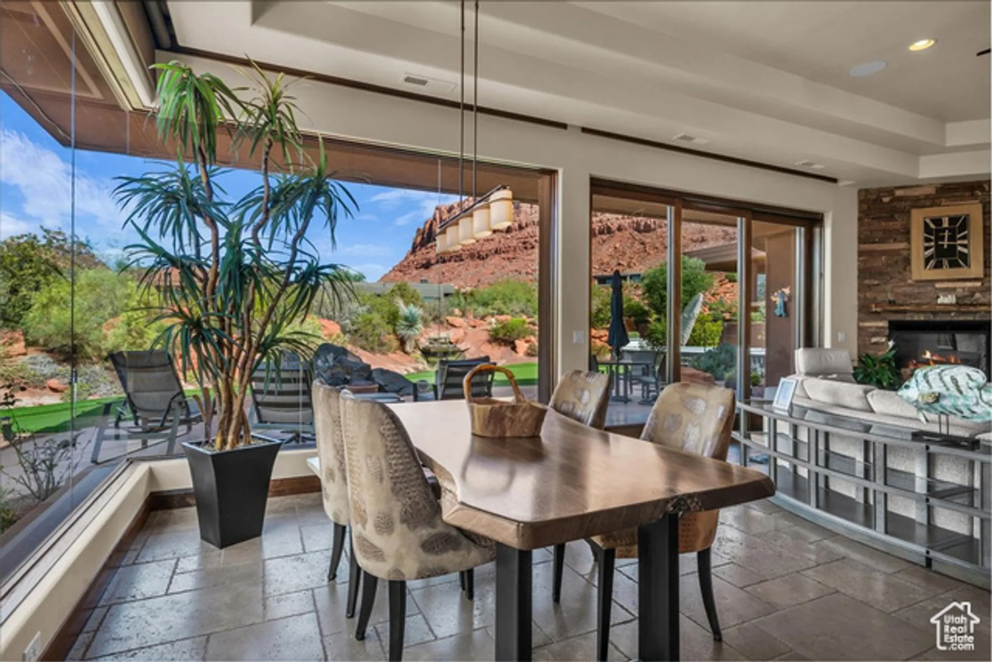 Property Slideshow image 10 of 40 | 2331 w entrada trl unit 106, St George, UT, 84770