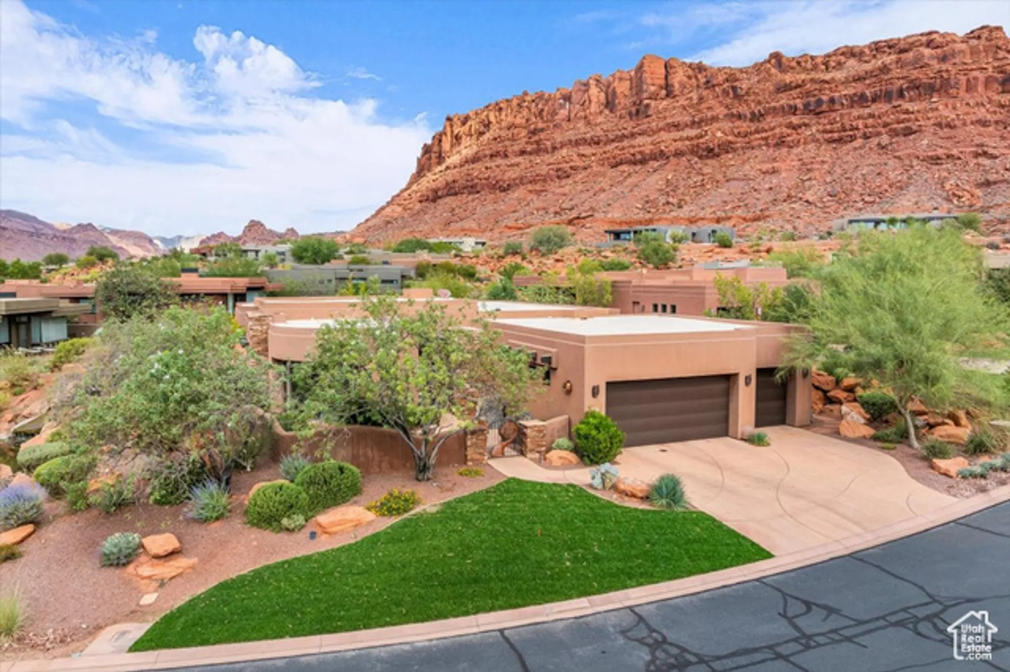 Property Slideshow image 1 of 40 | 2331 w entrada trl unit 106, St George, UT, 84770