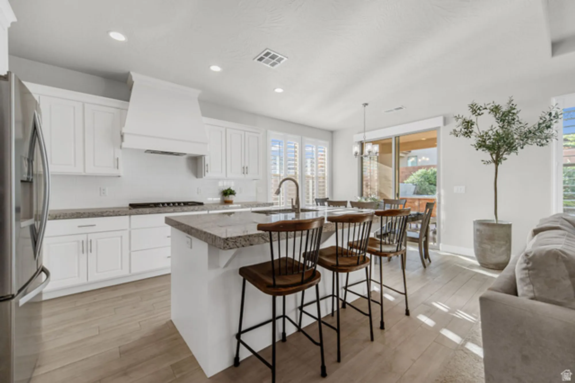 Property Slideshow image 9 of 40 | 195 w via modelo, Washington, UT, 84780