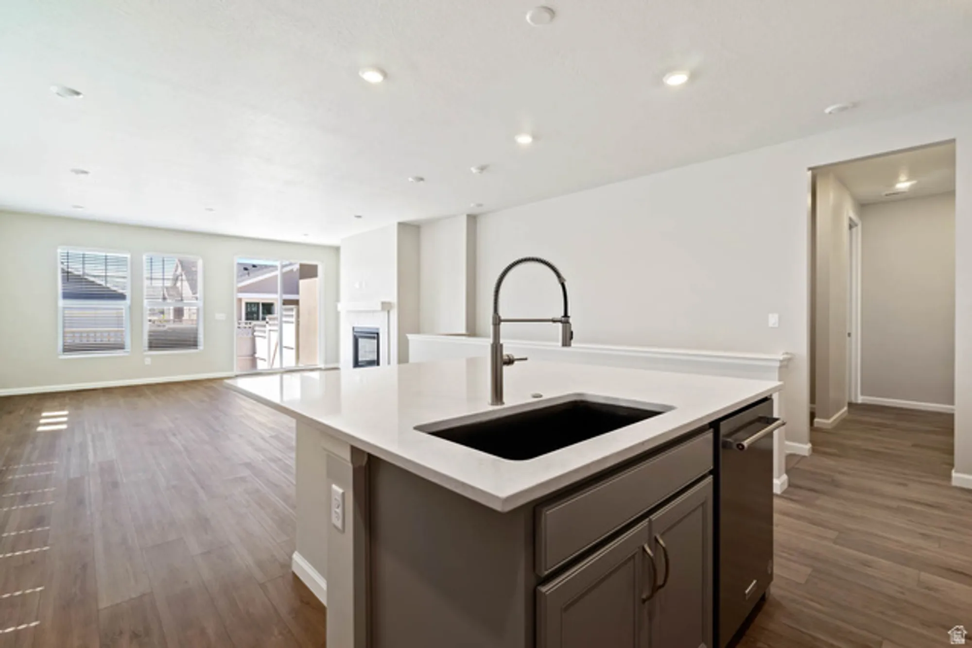 Property Slideshow image 8 of 24 | 11727 s willow walk dr # 597, South Jordan, UT, 84009