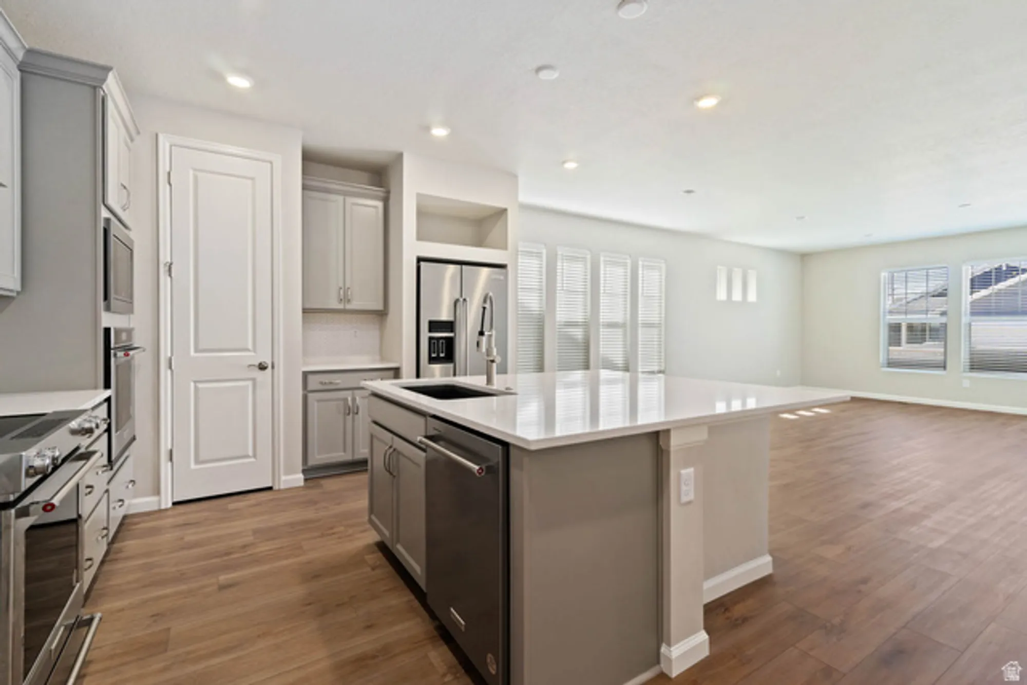 Property Slideshow image 6 of 24 | 11727 s willow walk dr # 597, South Jordan, UT, 84009