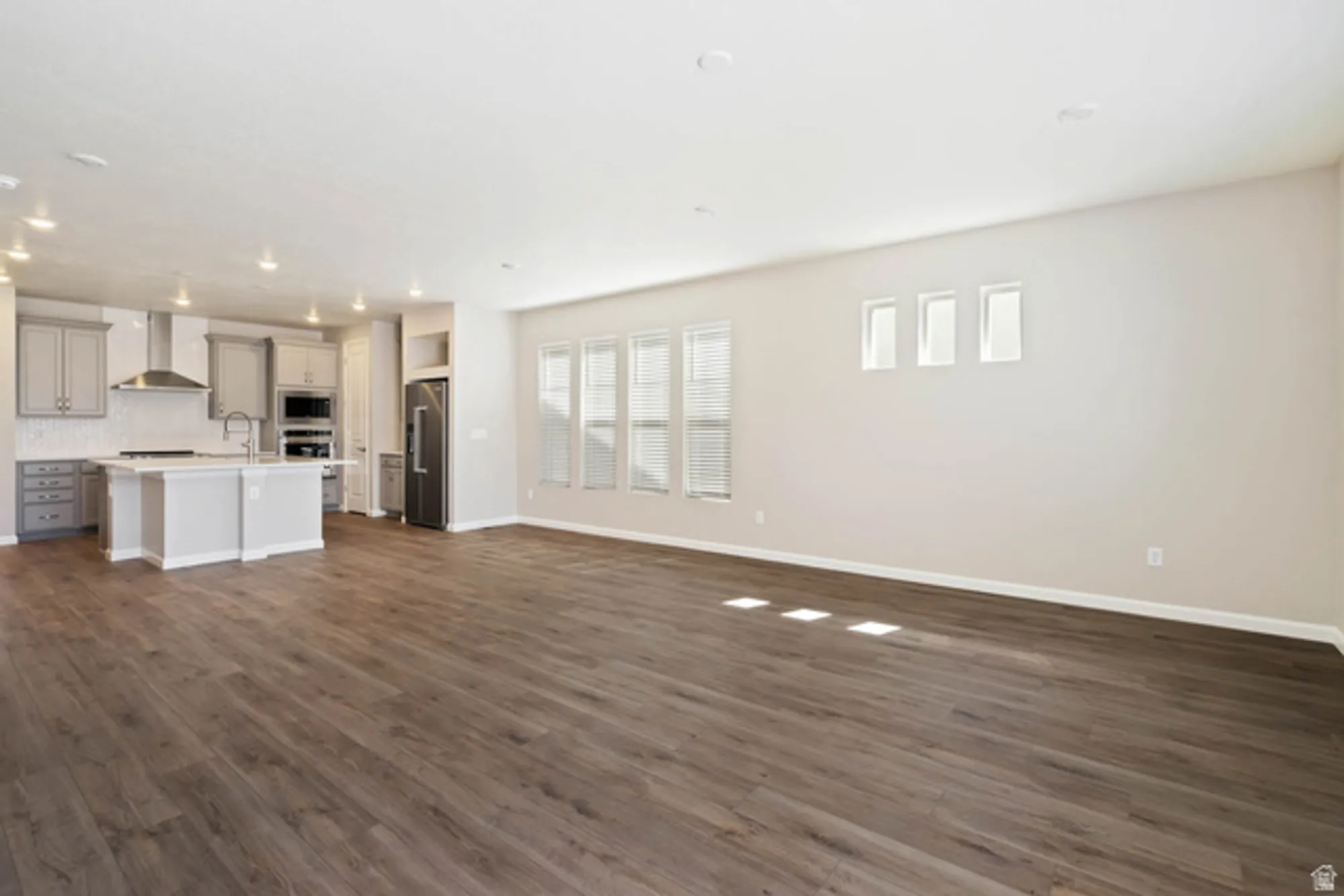 Property Slideshow image 11 of 24 | 11727 s willow walk dr # 597, South Jordan, UT, 84009