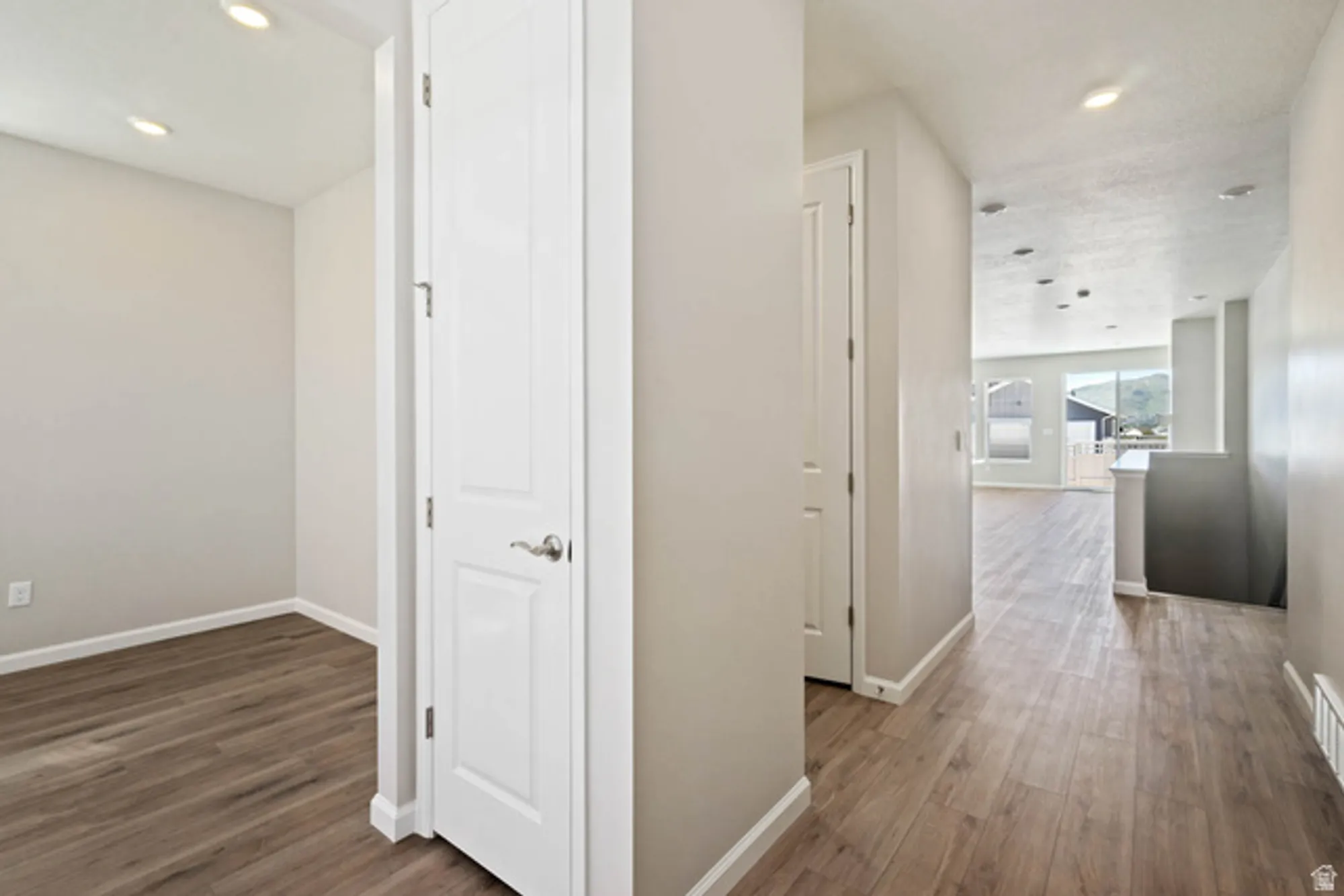 Property Slideshow image 4 of 24 | 11727 s willow walk dr # 597, South Jordan, UT, 84009