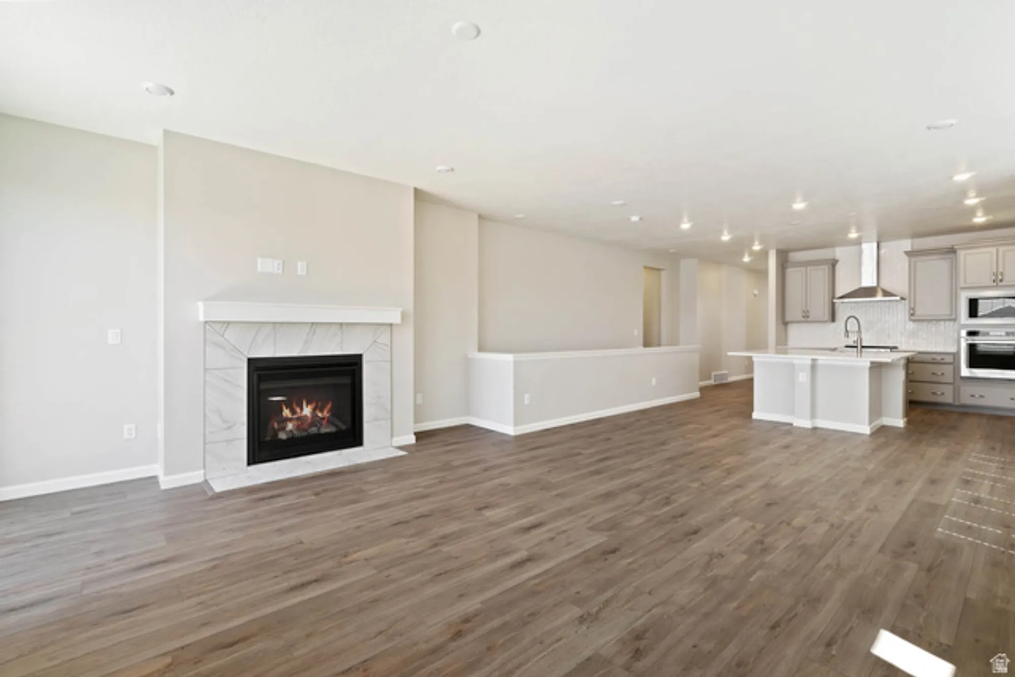 Property Slideshow image 10 of 24 | 11727 s willow walk dr # 597, South Jordan, UT, 84009