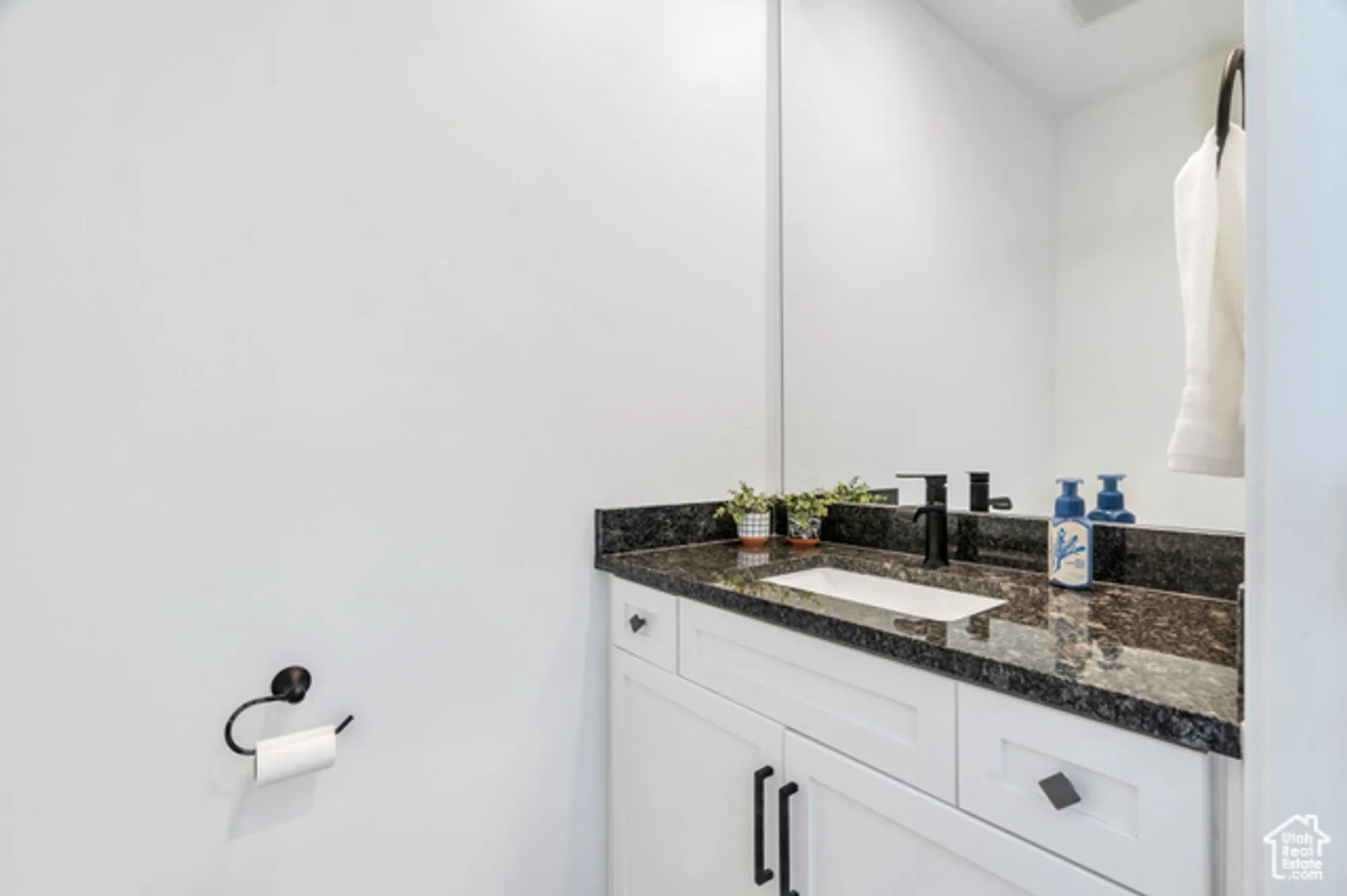 Property Slideshow image 12 of 40 | 11201 s freestone rd # 474, South Jordan, UT, 84009