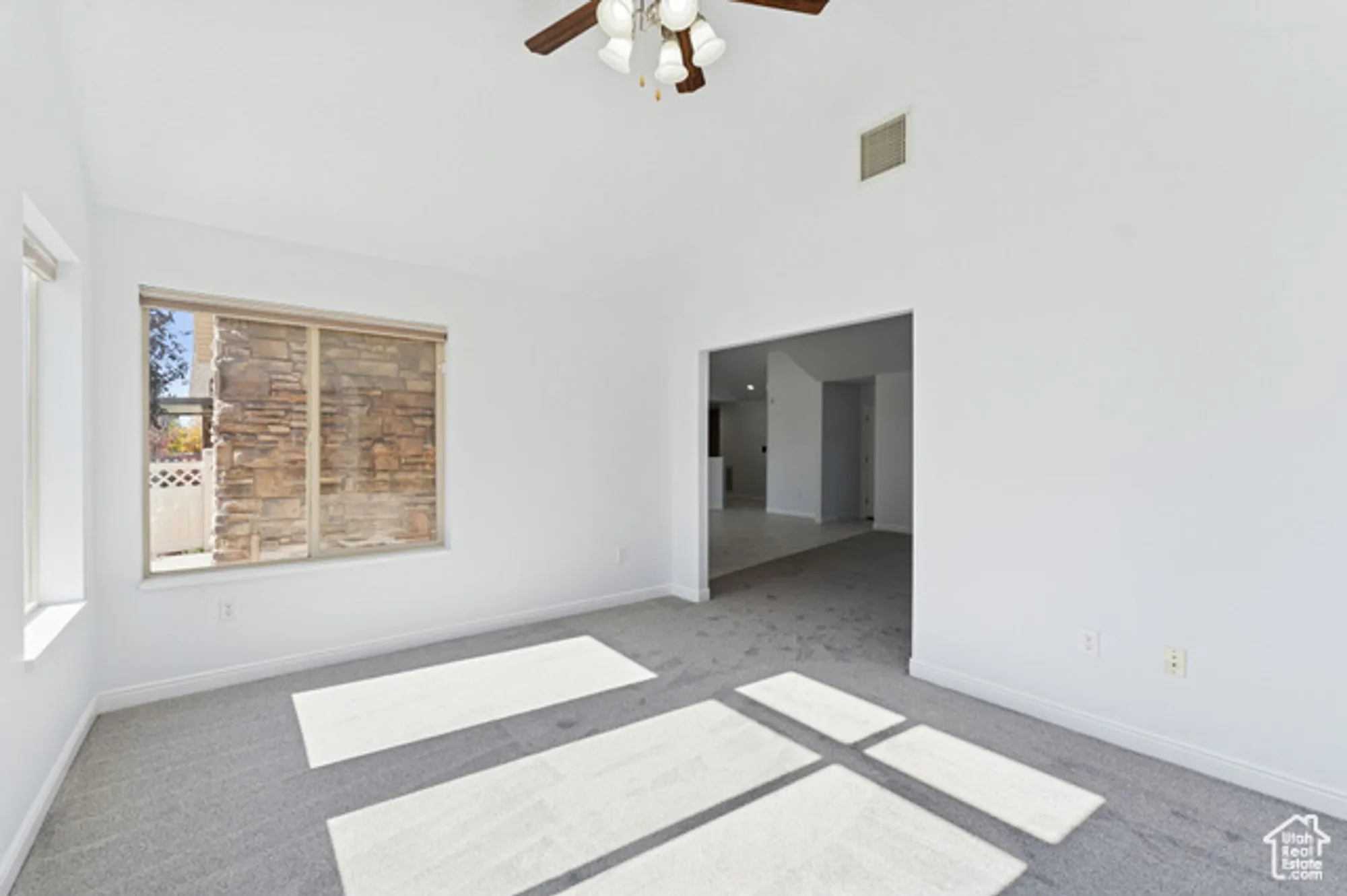 Property Slideshow image 8 of 19 | 877 w 1920 c, Syracuse, UT, 84075