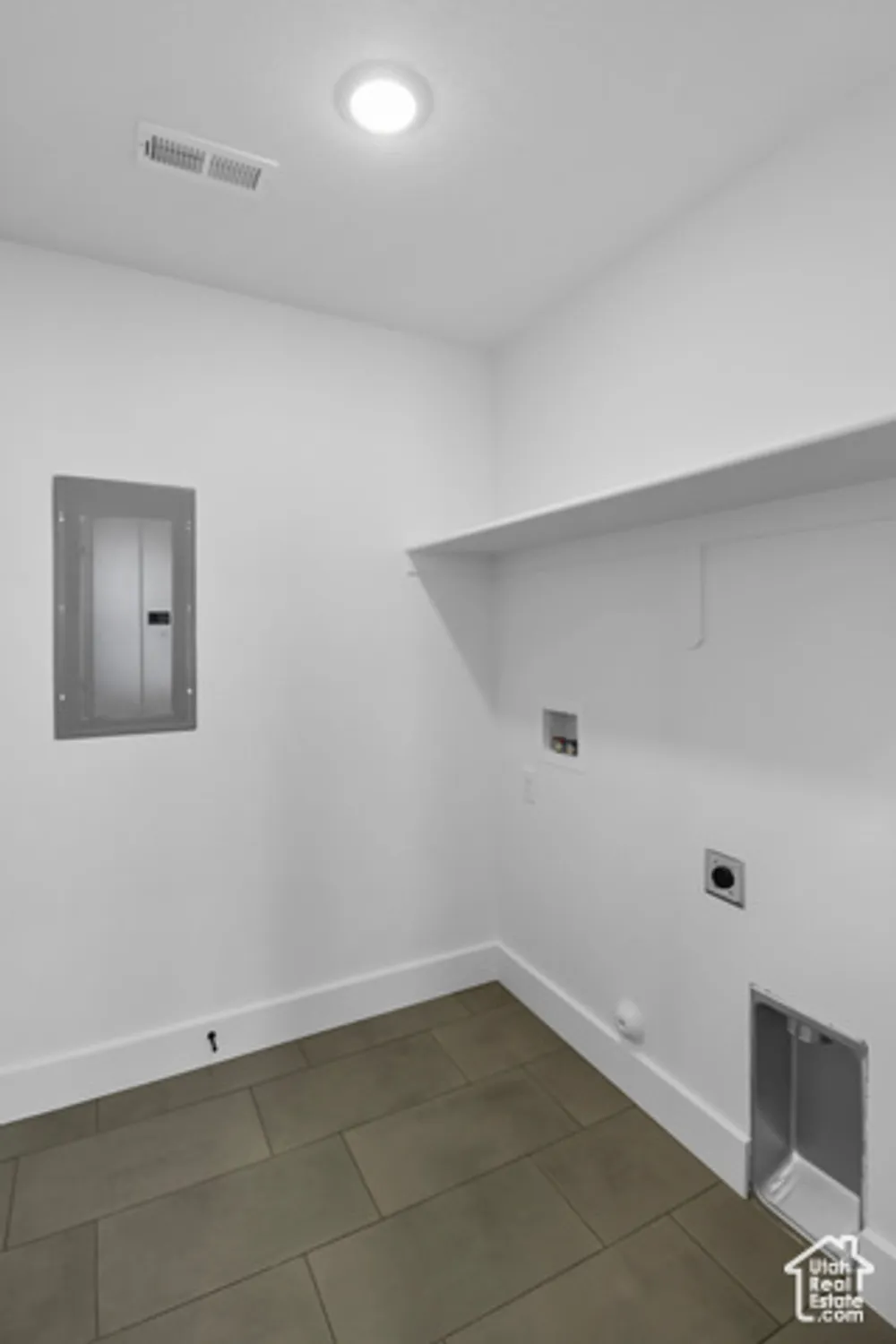 Property Slideshow image 10 of 11 | 867 n 930 w # 82, Tremonton, UT, 84337