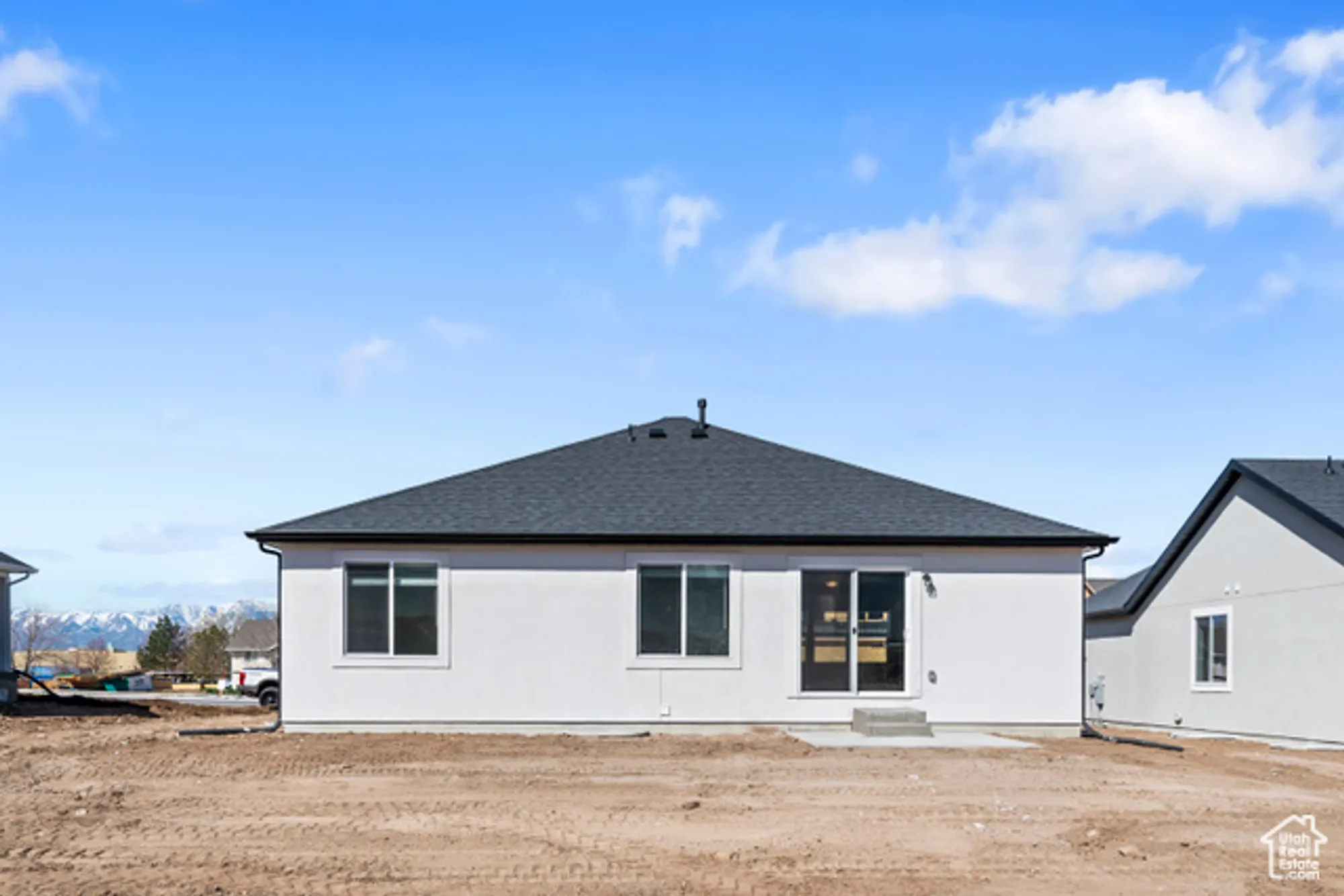 Property Slideshow image 4 of 11 | 867 n 930 w # 82, Tremonton, UT, 84337