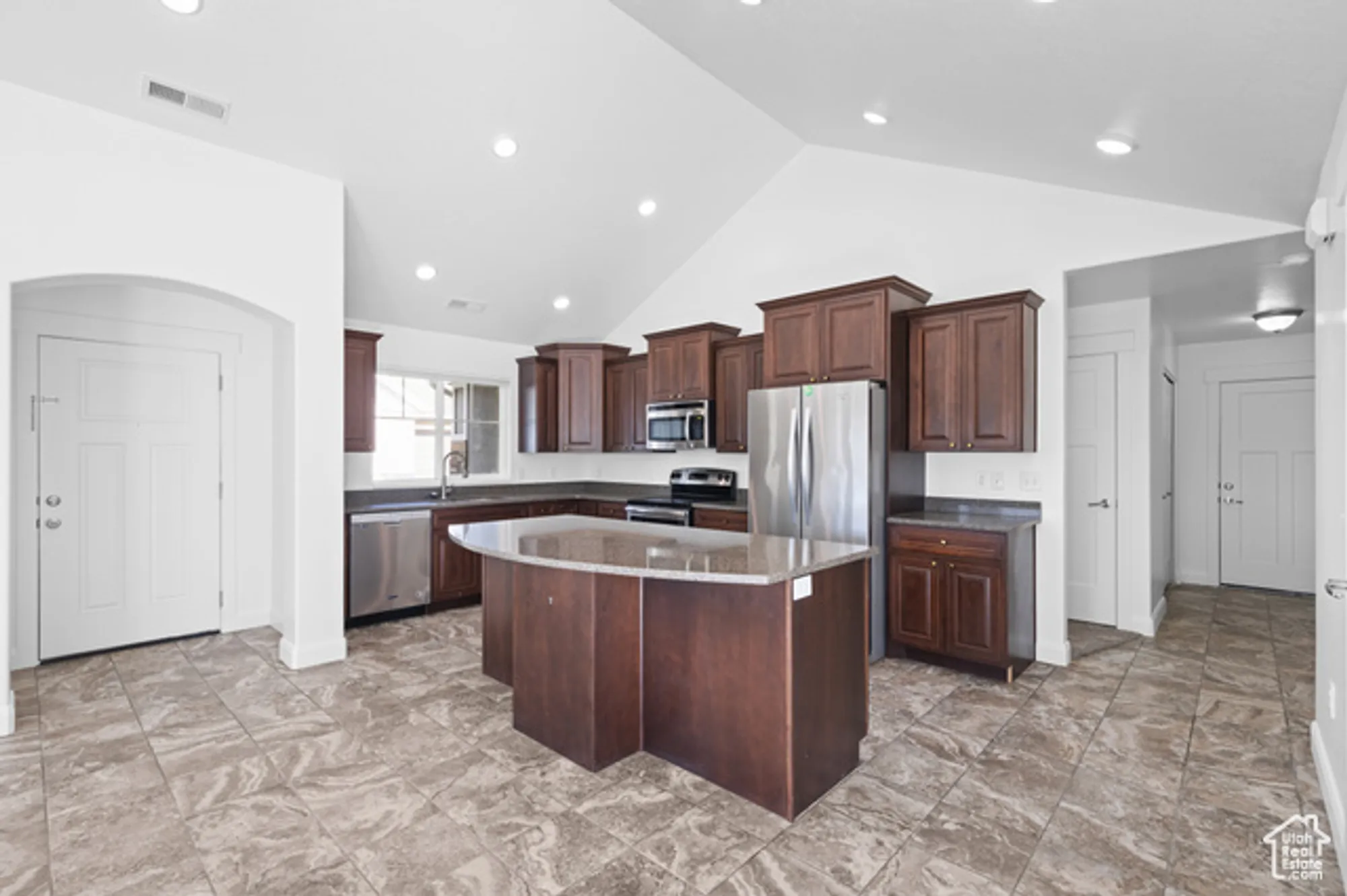 Property Slideshow image 7 of 42 | 192 s 840 d, Pleasant Grove, UT, 84062