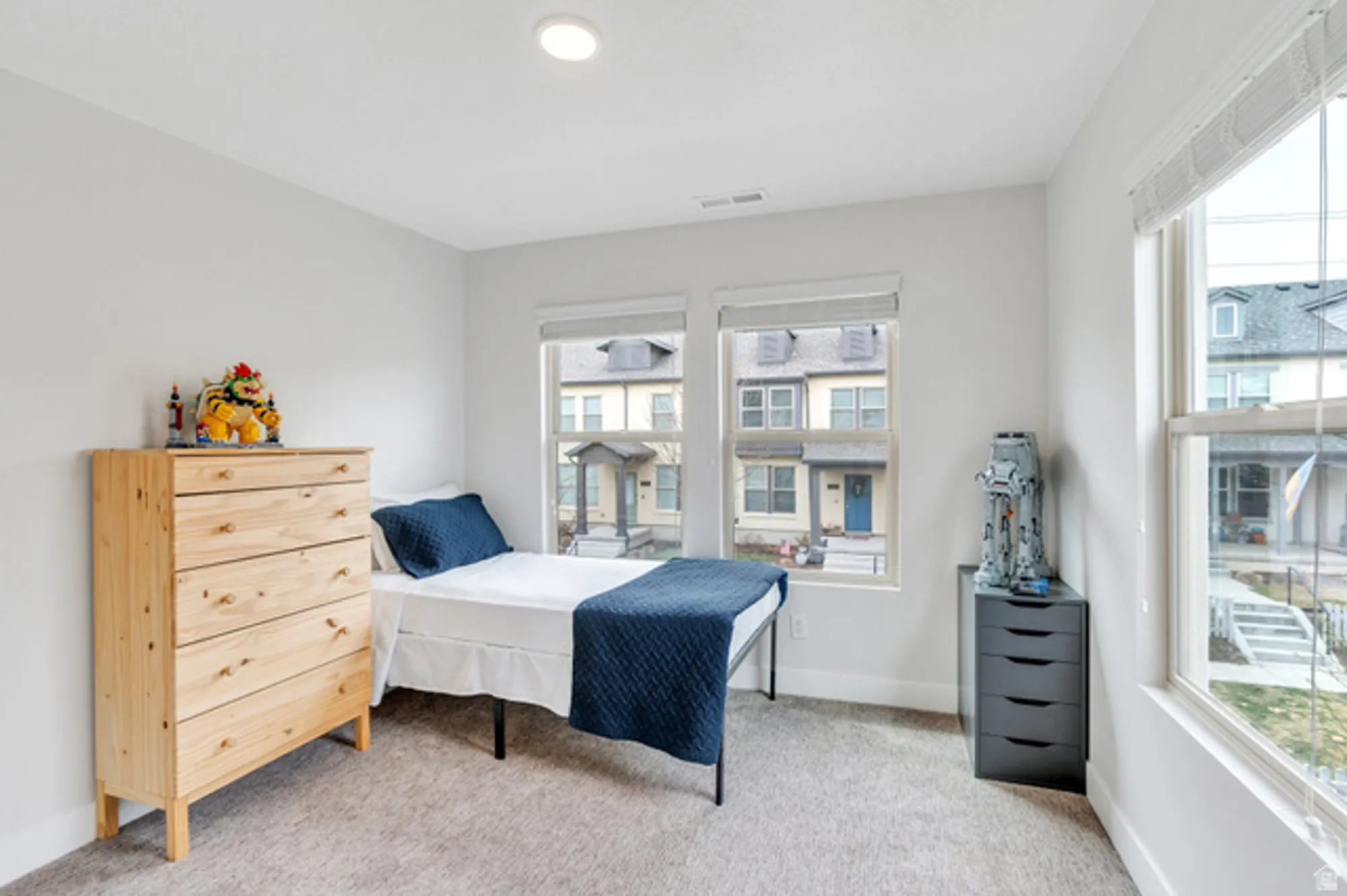 Property Slideshow image 13 of 27 | 6376 w sugarcane dr, South Jordan, UT, 84009