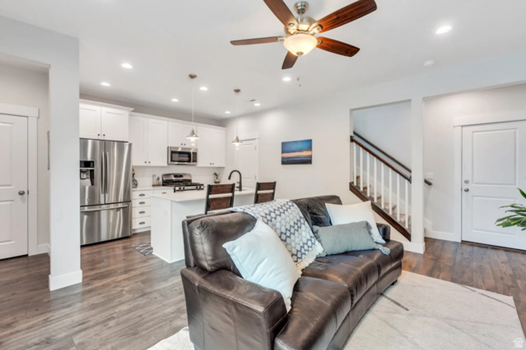 Property Slideshow image 6 of 27 | 6376 w sugarcane dr, South Jordan, UT, 84009