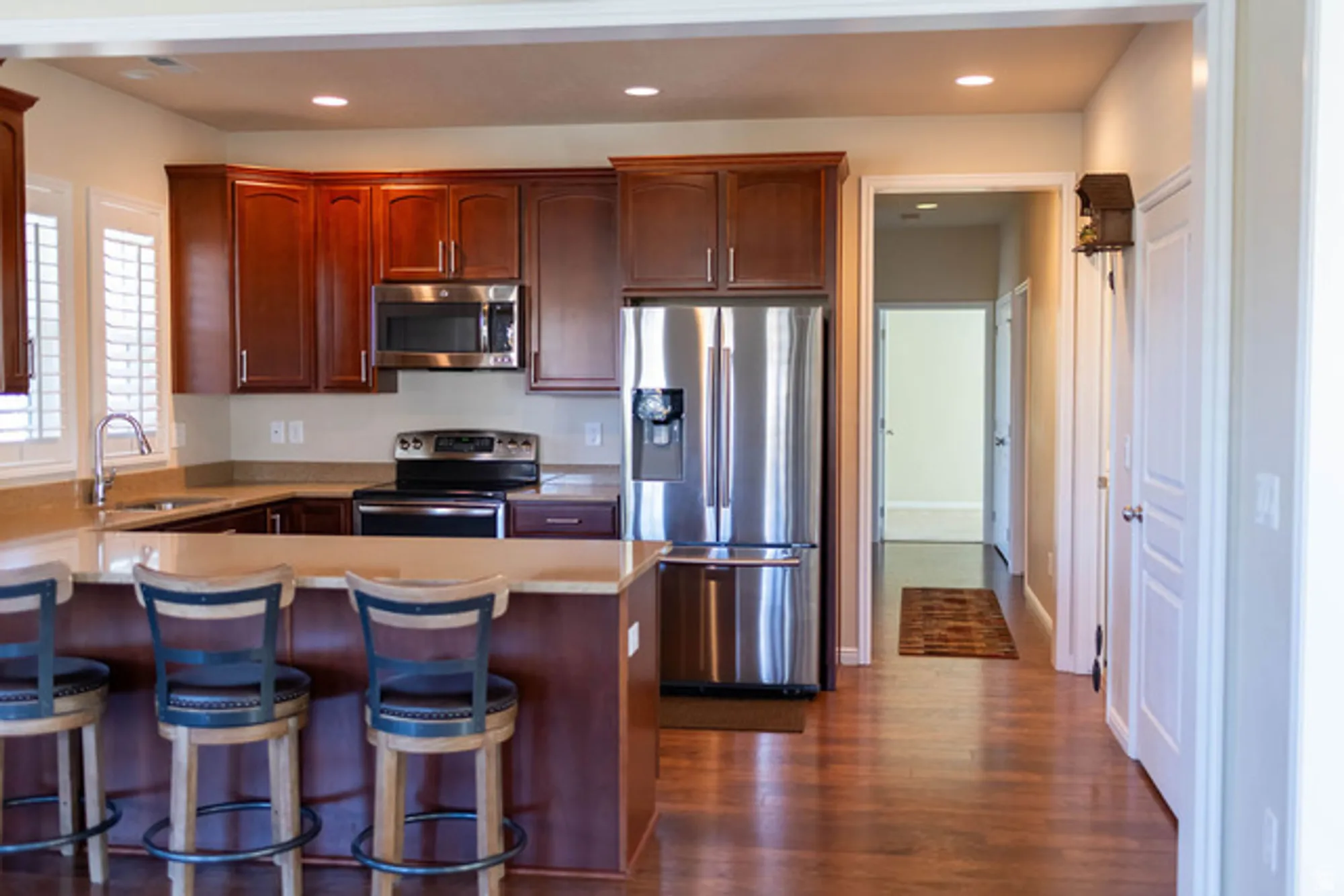 Property Slideshow image 20 of 44 | 10942 s kestrel rise rd, South Jordan, UT, 84009