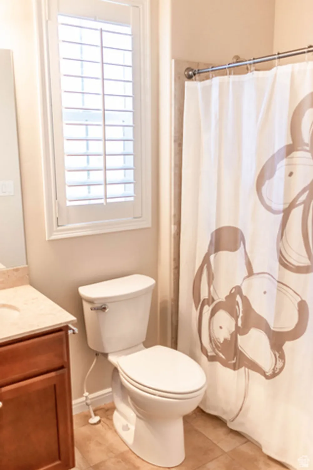 Property Slideshow image 24 of 44 | 10942 s kestrel rise rd, South Jordan, UT, 84009