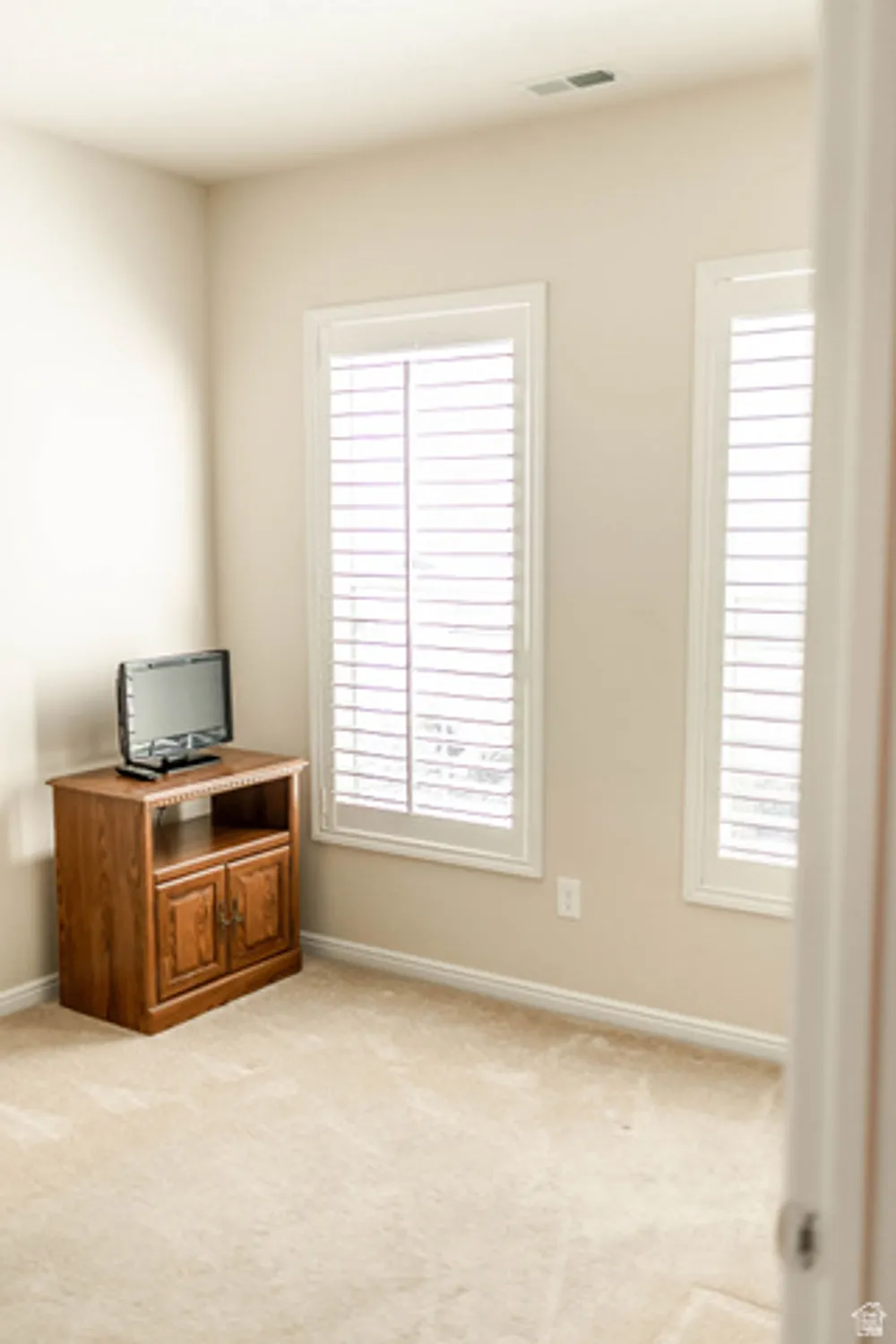 Property Slideshow image 28 of 44 | 10942 s kestrel rise rd, South Jordan, UT, 84009