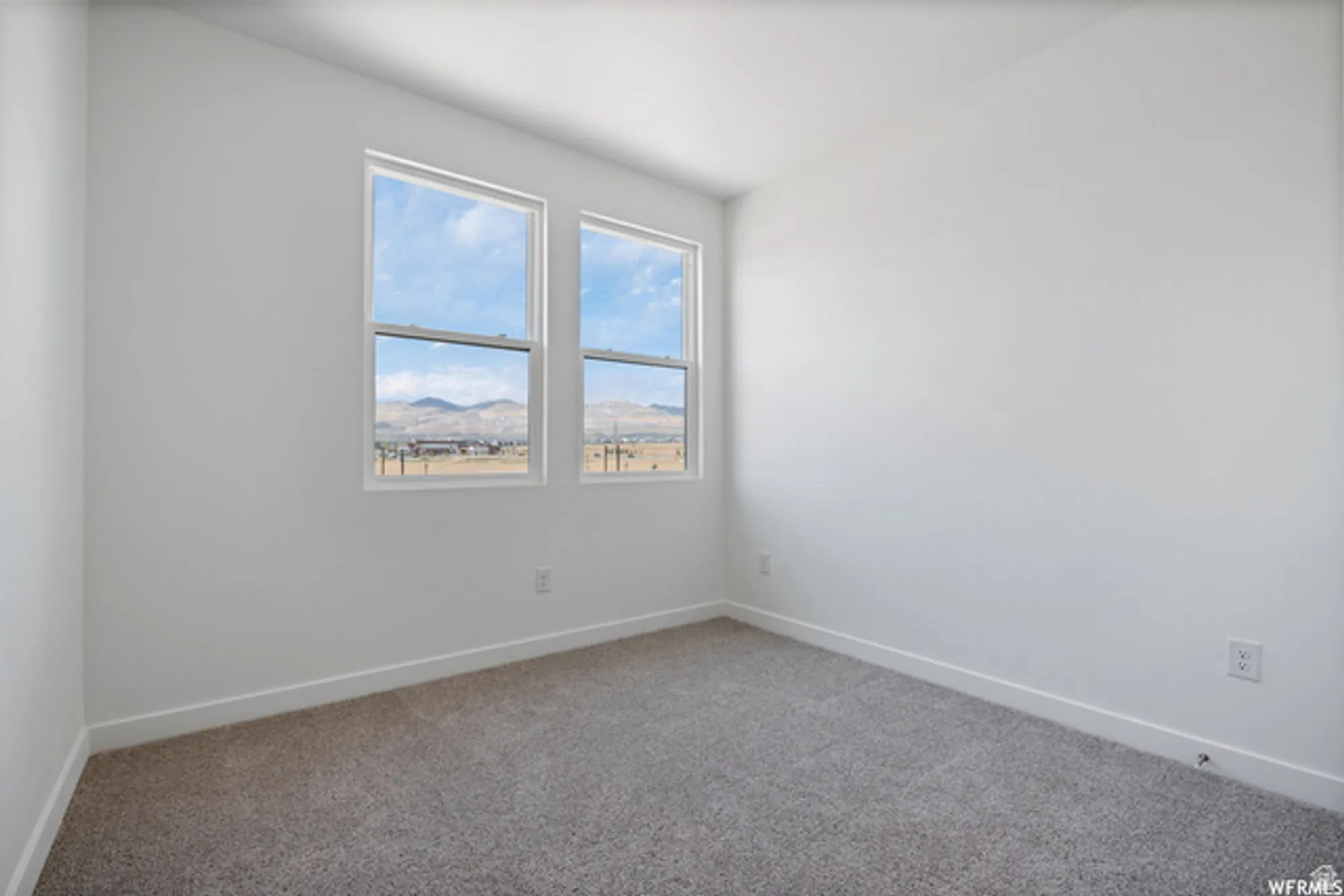Property Slideshow image 9 of 40 | 5263 w reventon dr # 103, South Jordan, UT, 84009