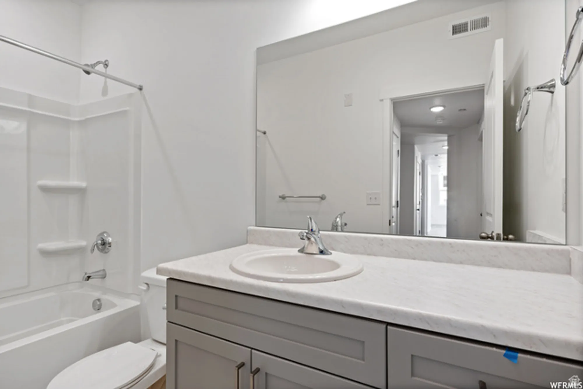 Property Slideshow image 13 of 40 | 5263 w reventon dr # 103, South Jordan, UT, 84009