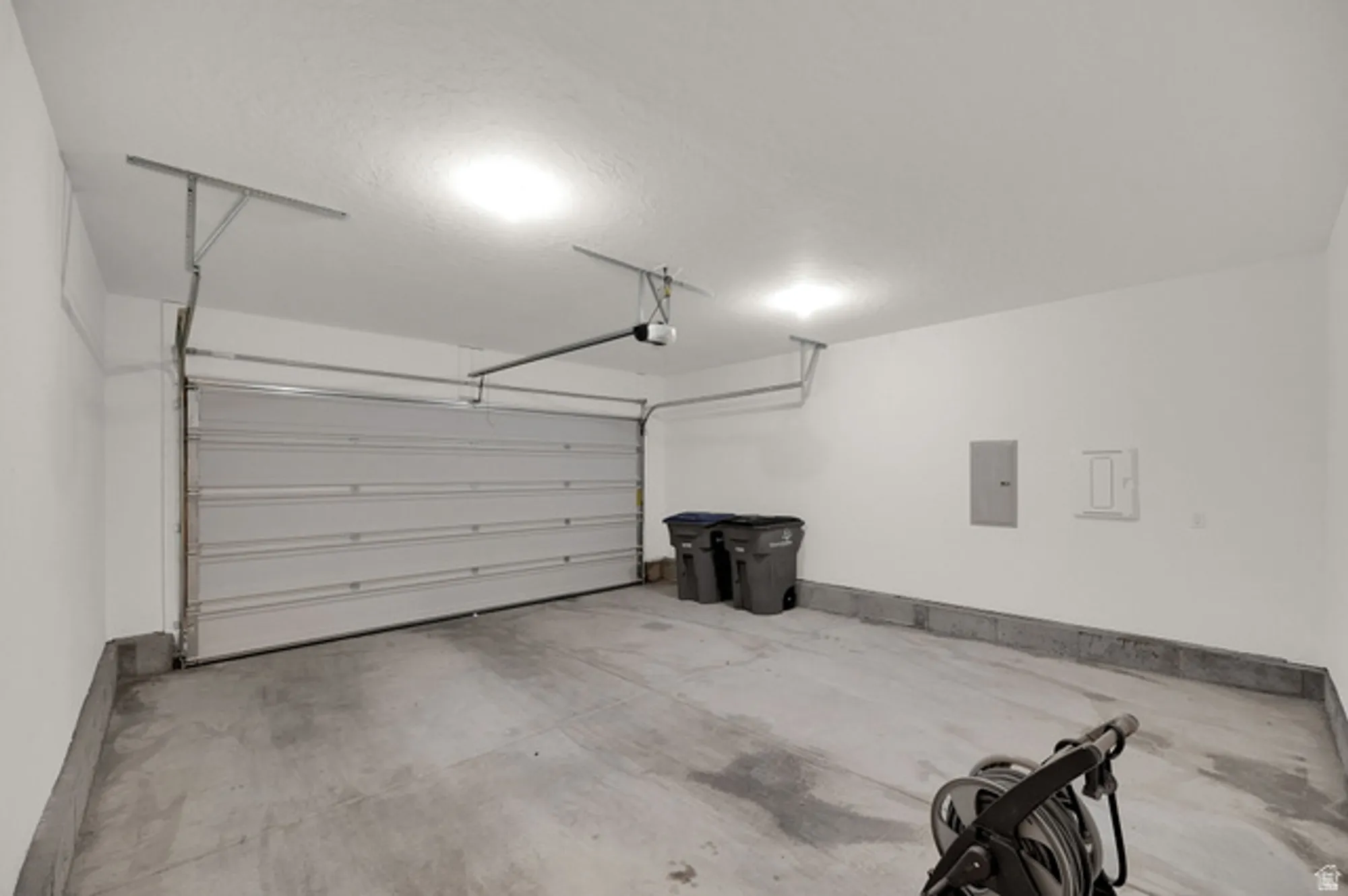 Property Slideshow image 24 of 28 | 6093 w stone mount way, South Jordan, UT, 84009