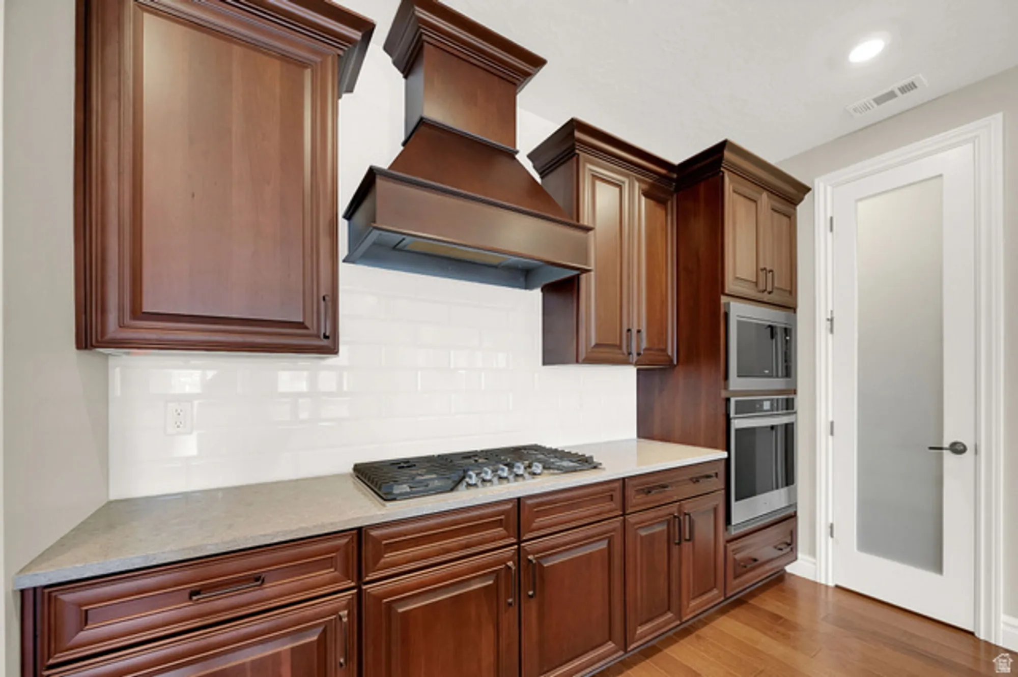 Property Slideshow image 6 of 28 | 6093 w stone mount way, South Jordan, UT, 84009