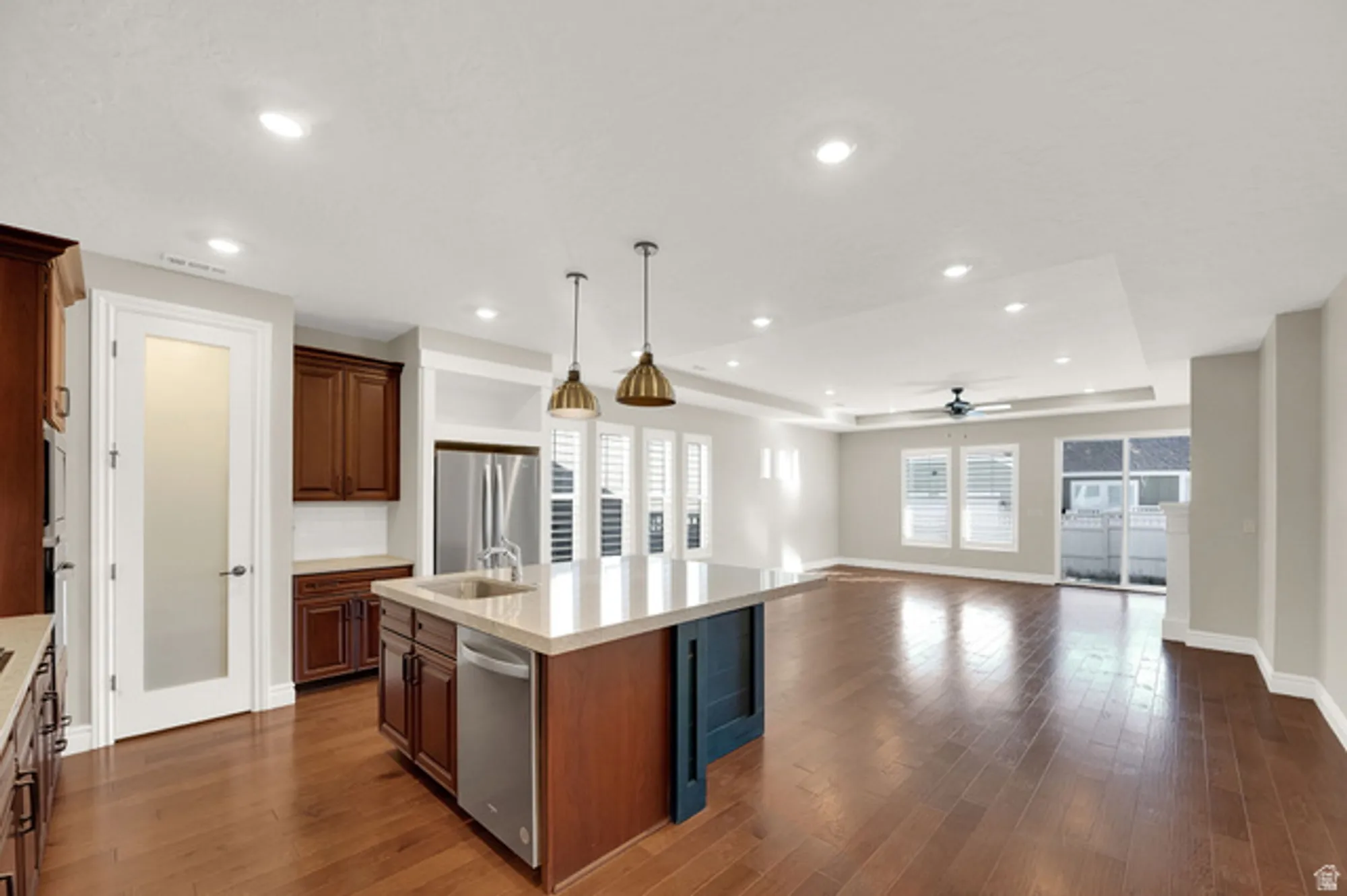 Property Slideshow image 5 of 28 | 6093 w stone mount way, South Jordan, UT, 84009