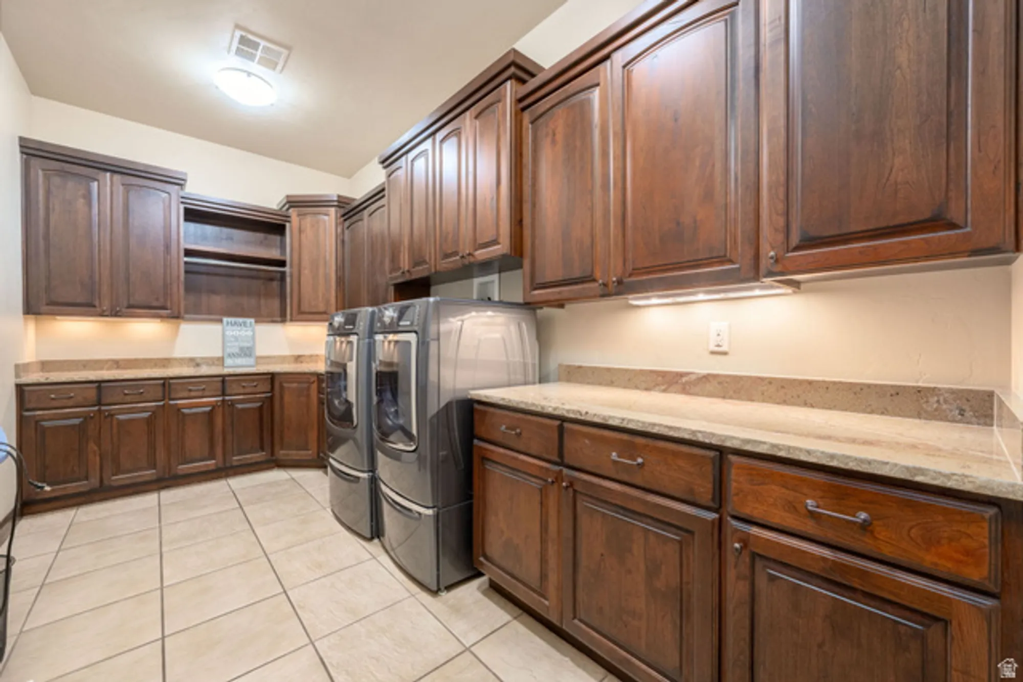 Property Slideshow image 36 of 48 | 2226 w lomaki cir, St George, UT, 84770