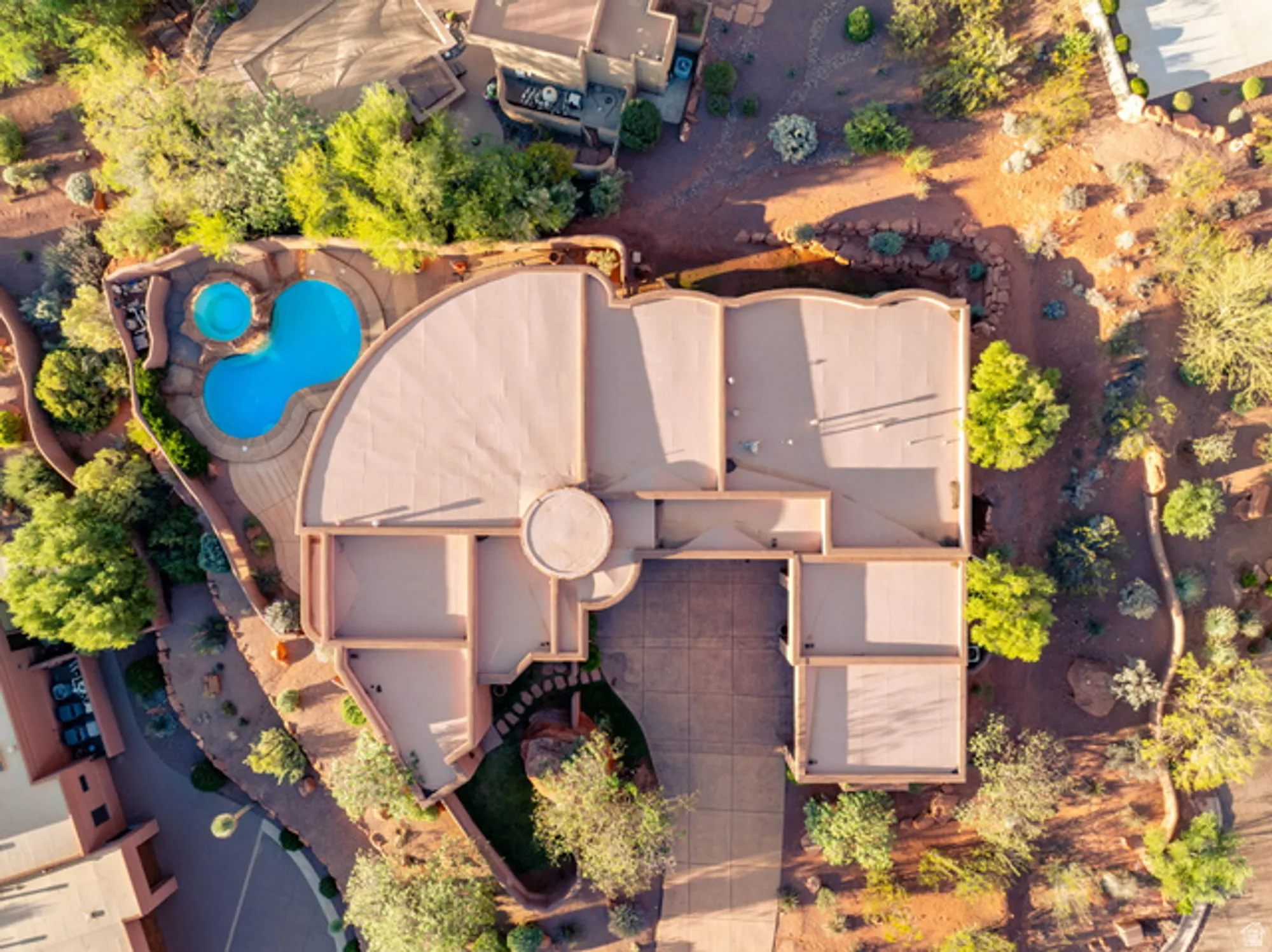 Property Slideshow image 4 of 48 | 2226 w lomaki cir, St George, UT, 84770