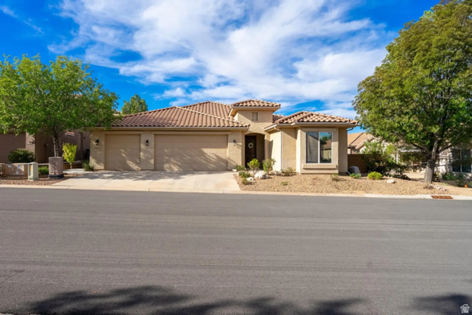 Property Slideshow image 1 of 82 | 4888 s bonita bay dr, St George, UT, 84790