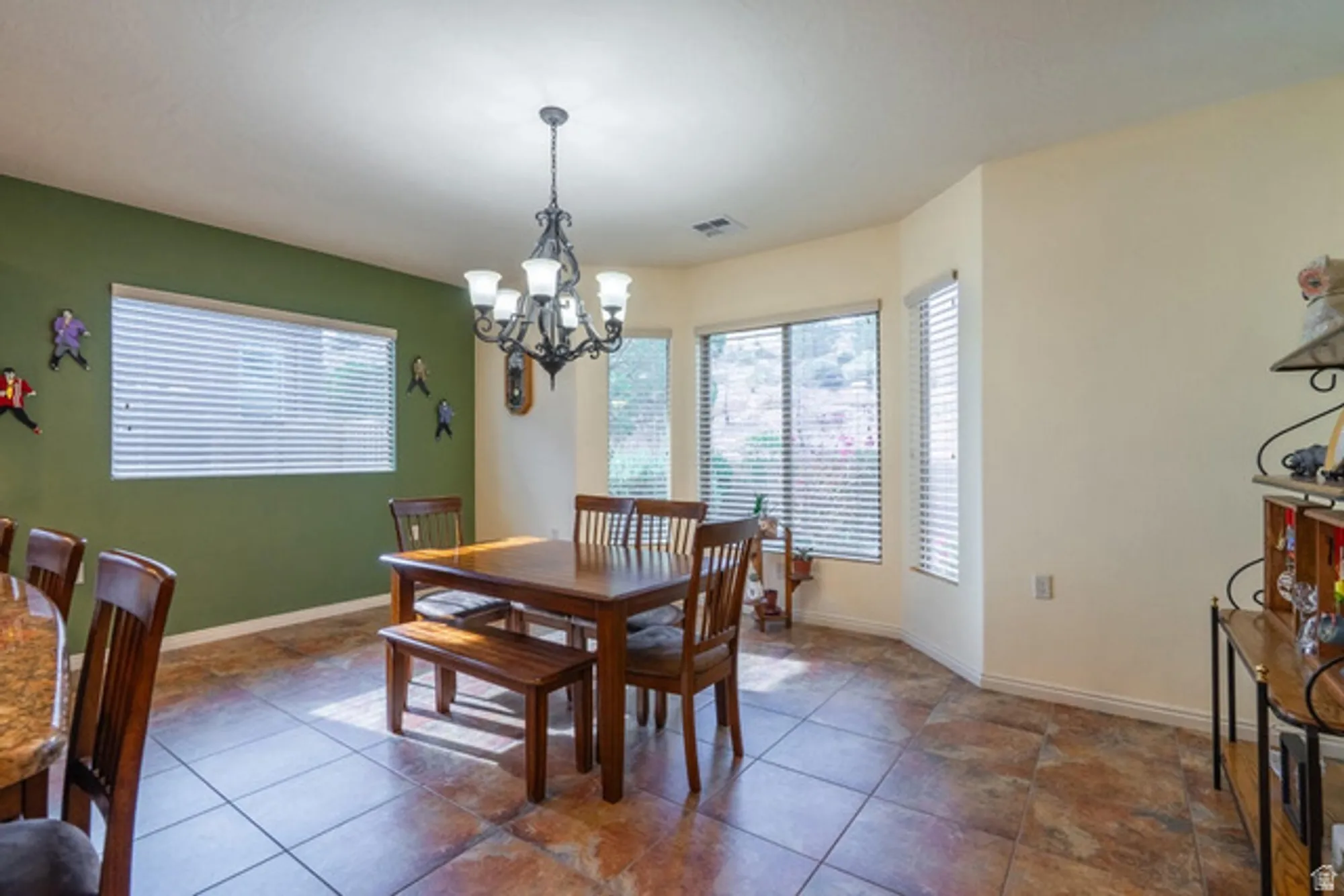 Property Slideshow image 12 of 82 | 4888 s bonita bay dr, St George, UT, 84790