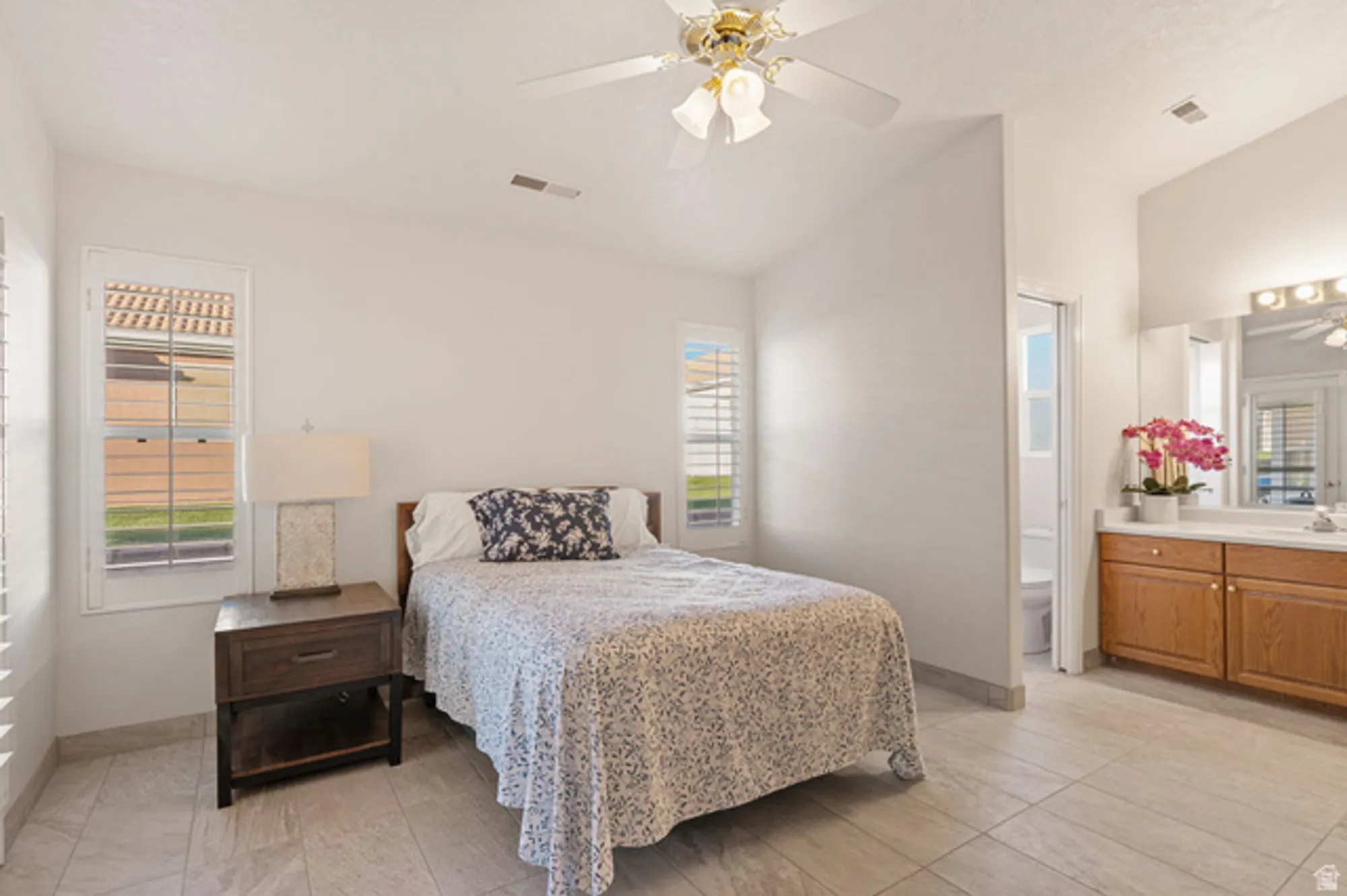 Property Slideshow image 19 of 31 | 210 n mall dr 96, St George, UT, 84790