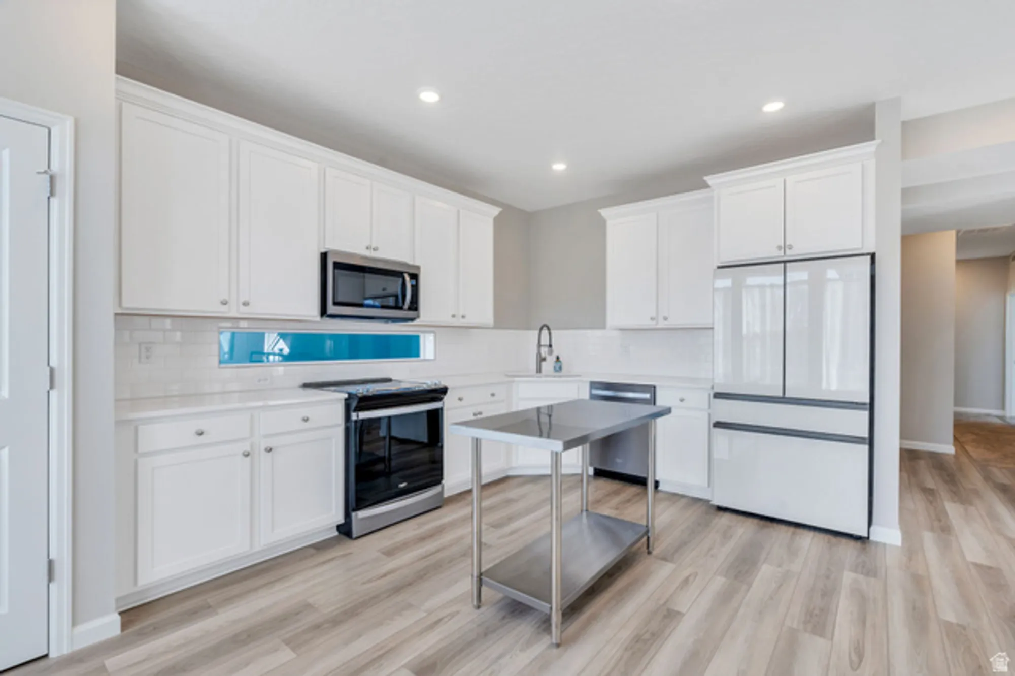 Property Slideshow image 3 of 39 | 11721 s gannet way, South Jordan, UT, 84009